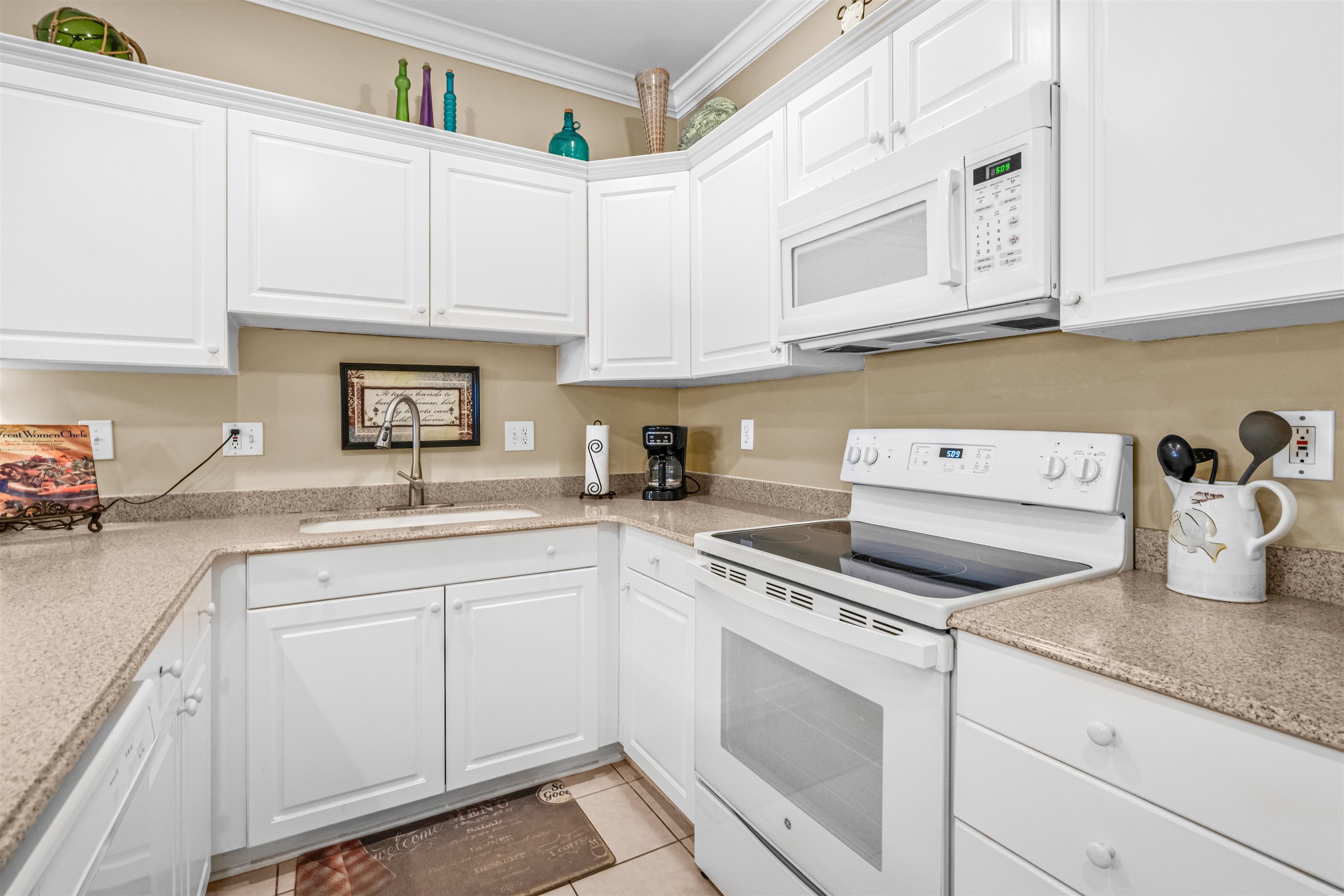 1106 Louise Costin Ln. Property Photo 13