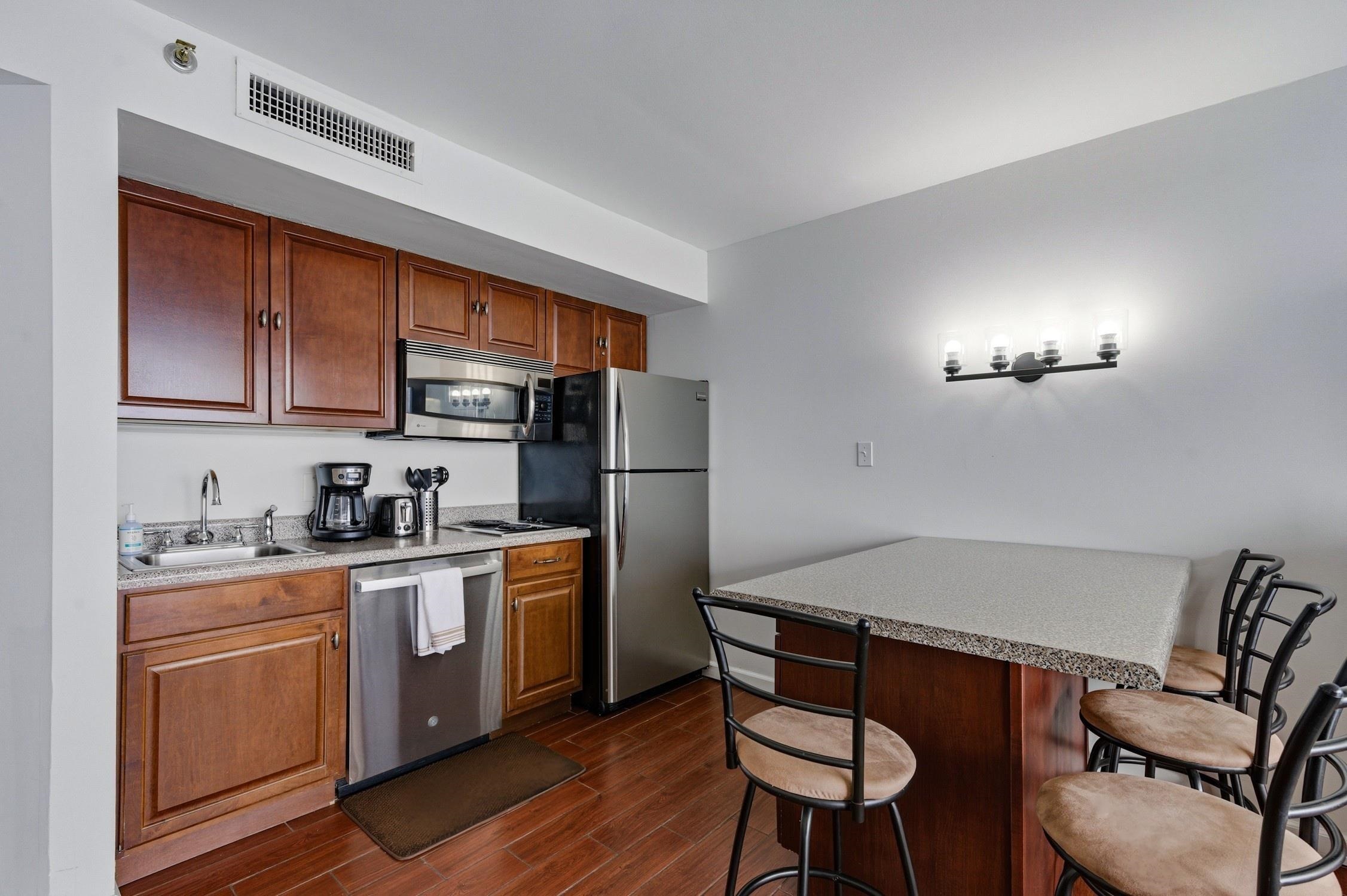 5523 N Ocean Blvd. Property Photo 3