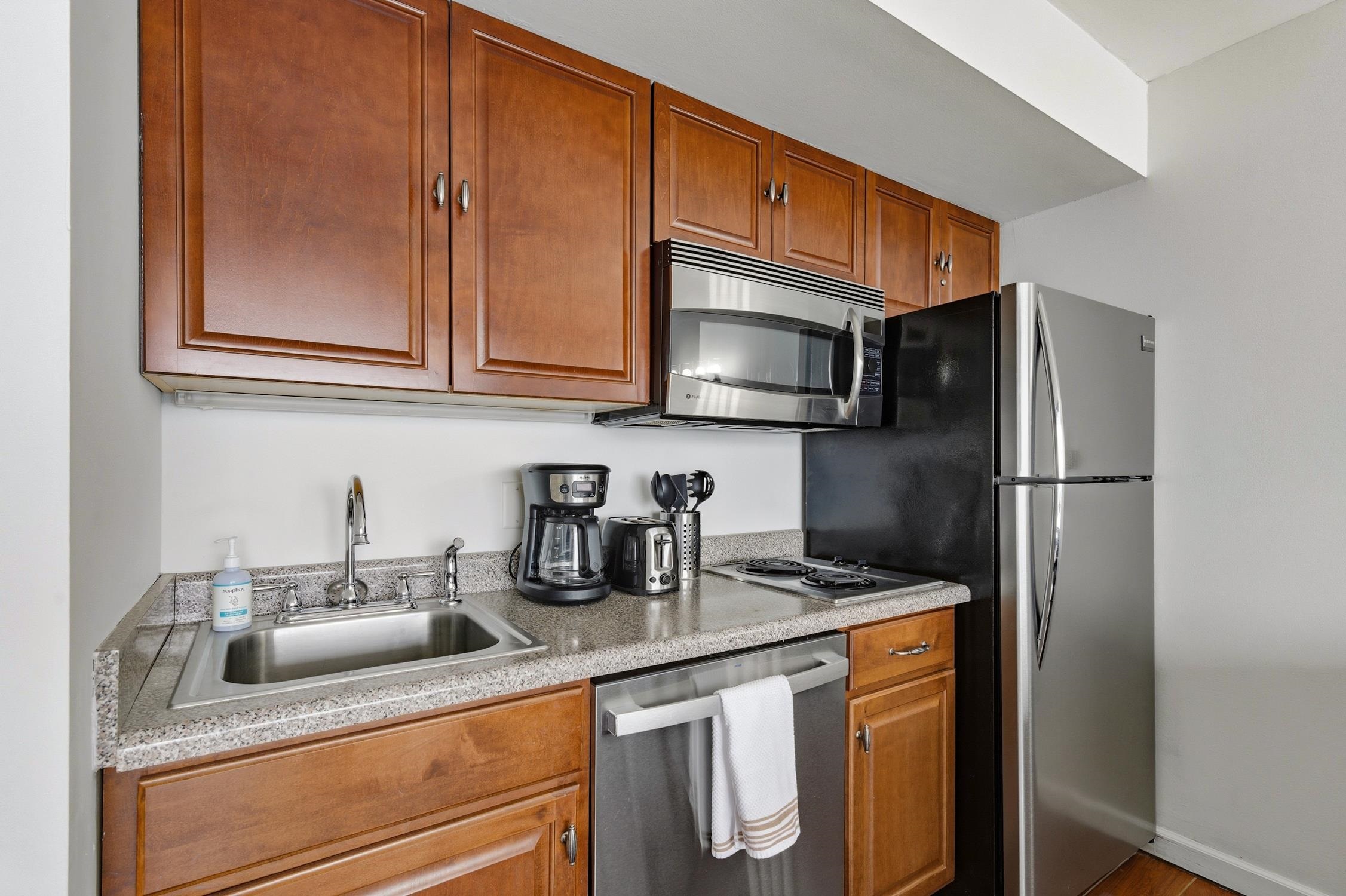 5523 N Ocean Blvd. Property Photo 4