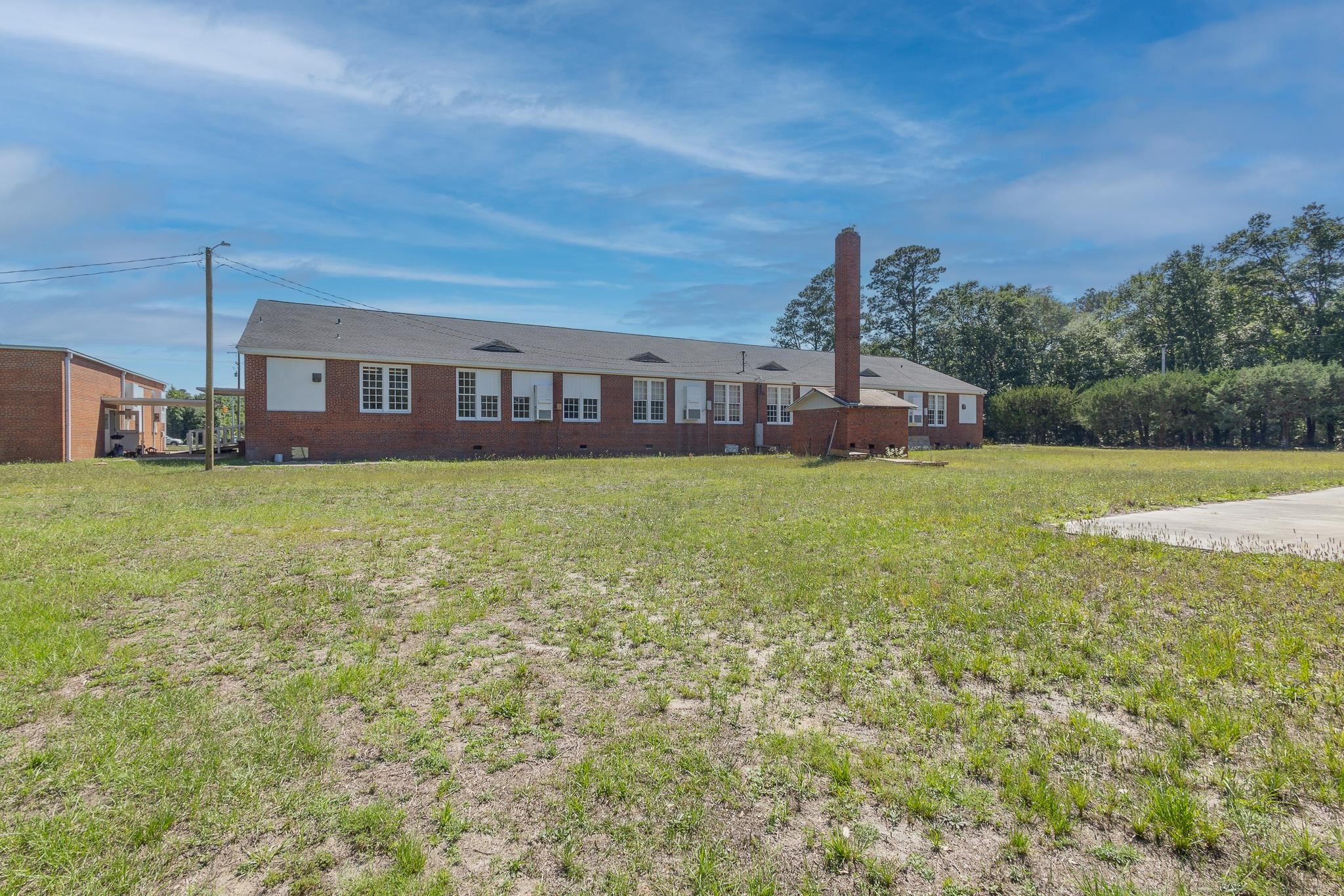 1403 Highway 90 Property Photo 8