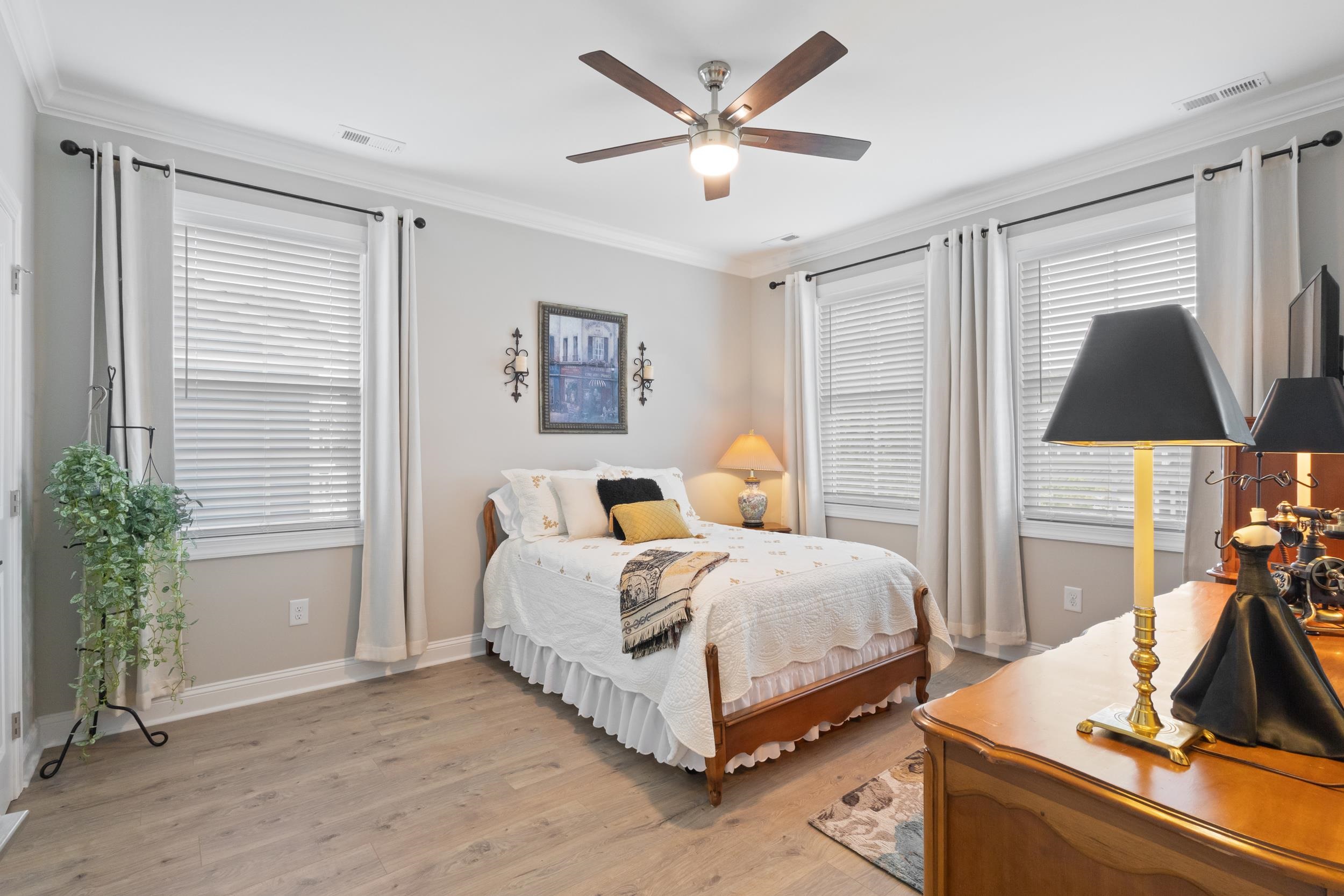 1136 Fiddlehead Way Property Photo 35