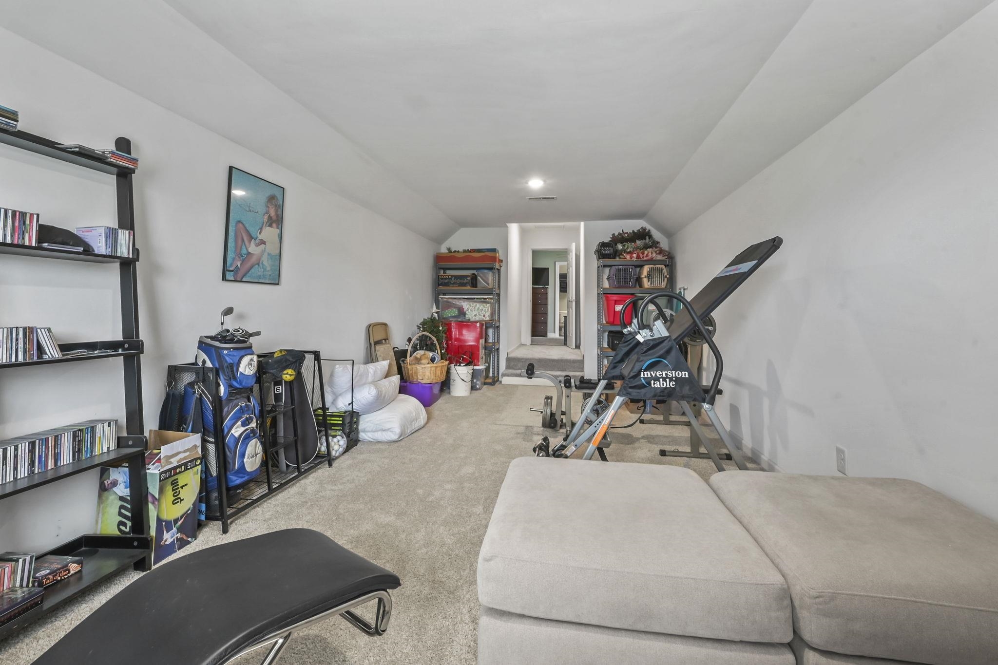 204 Willow Bay Dr. Property Photo 28