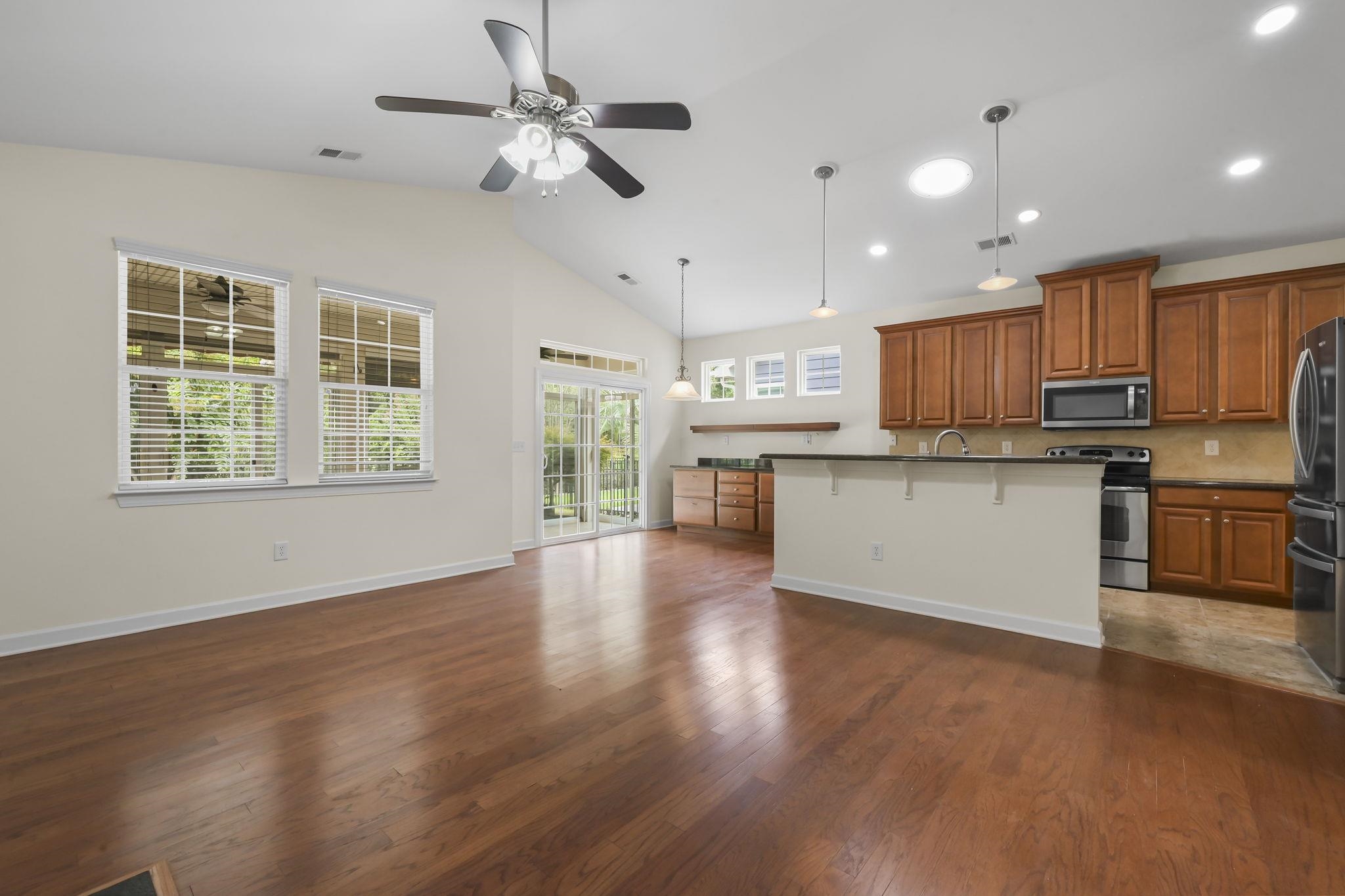 2072 Heritage Loop Property Photo 4