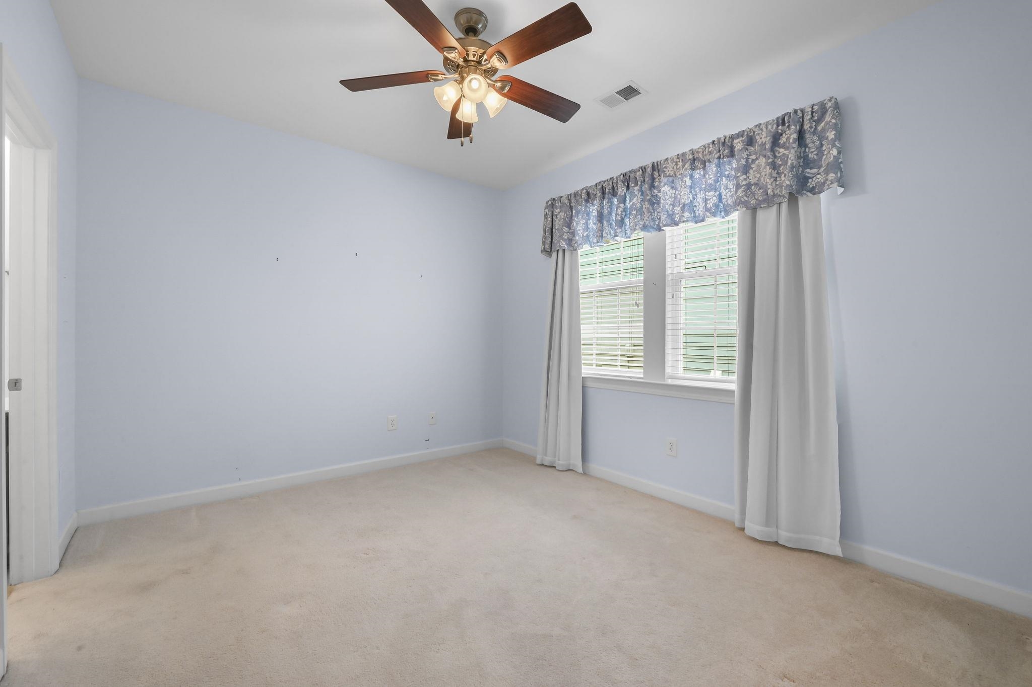 2072 Heritage Loop Property Photo 18