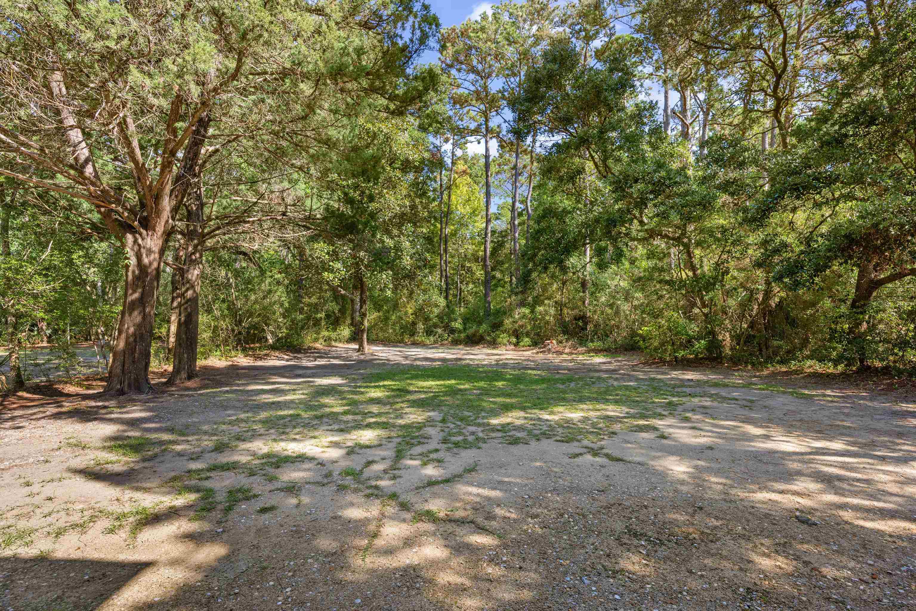 221 Windover Dr. Property Photo 22