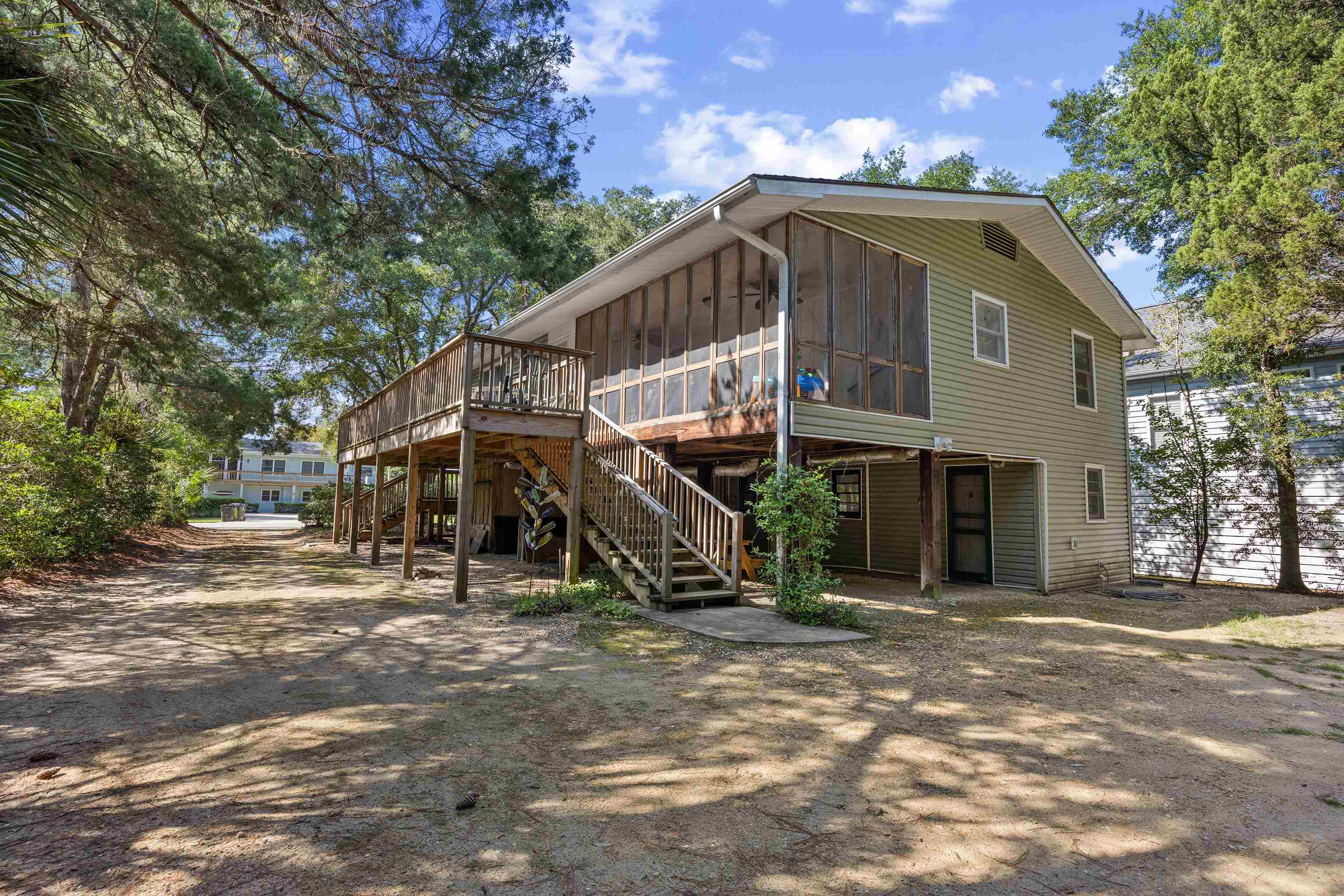 221 Windover Dr. Property Photo 24
