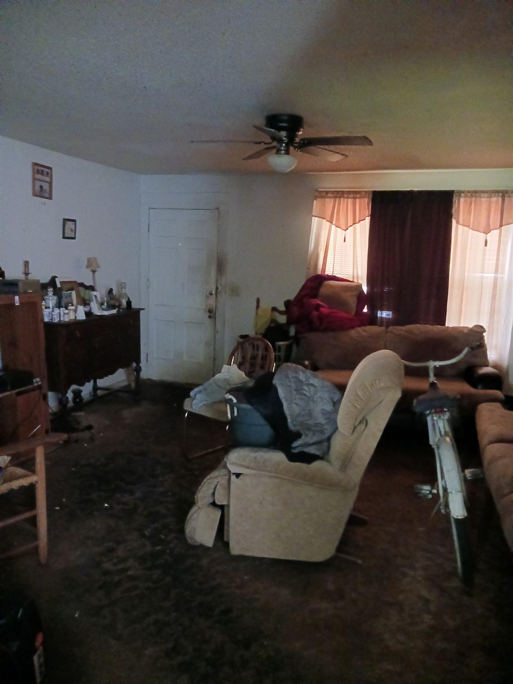607 Smith St. Property Photo 3