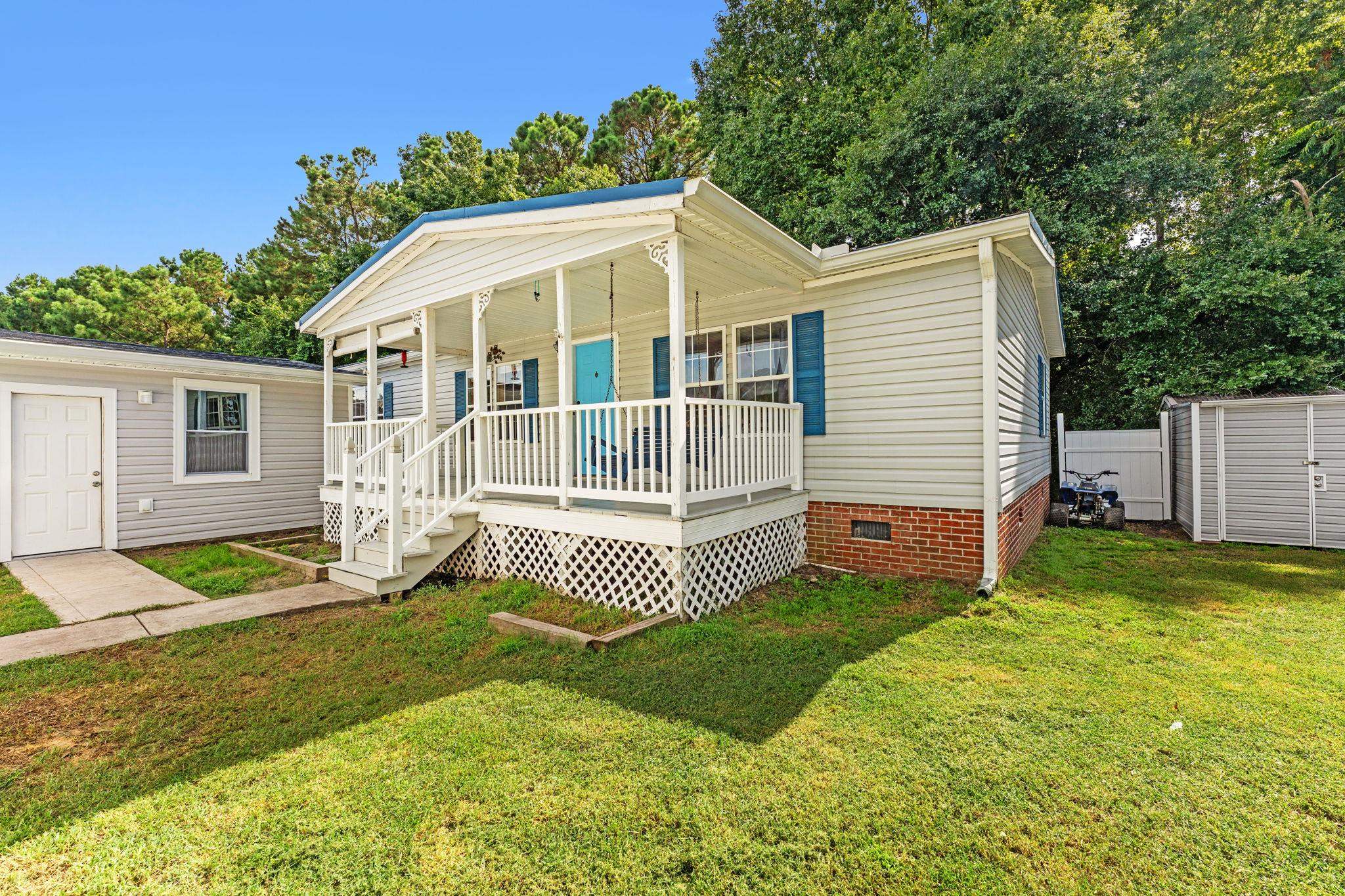 704 Oliver Dr. Property Photo 3