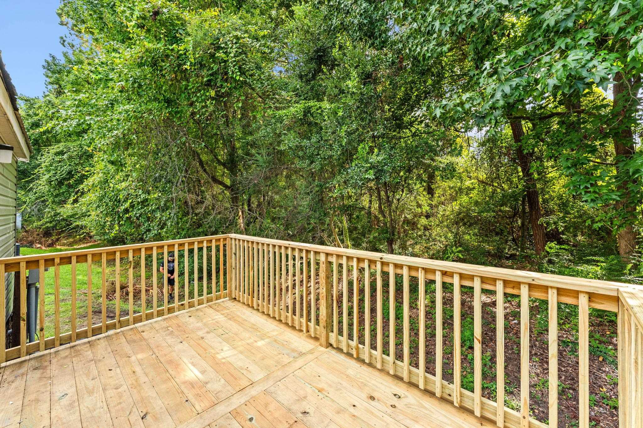 704 Oliver Dr. Property Photo 22