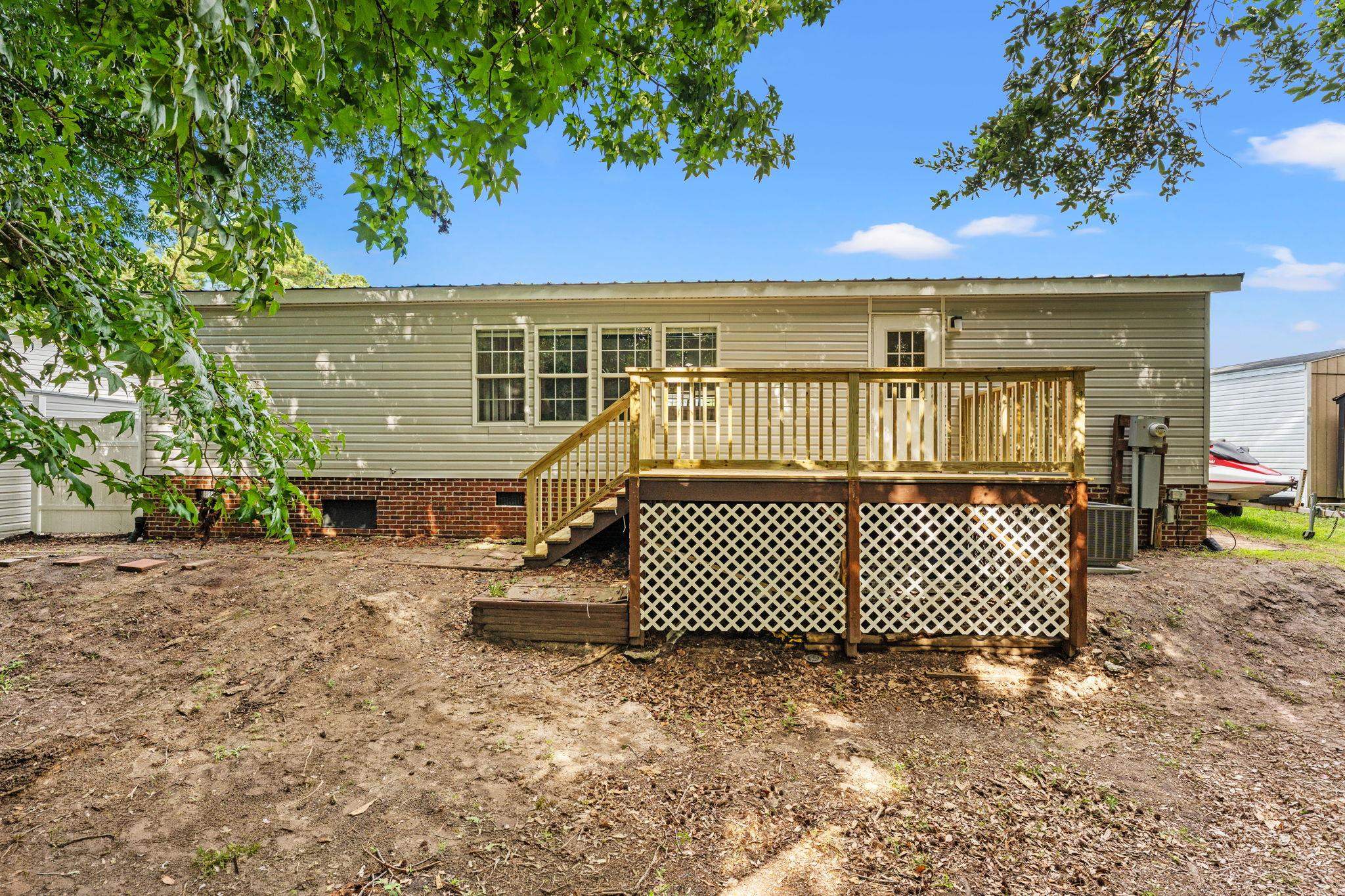 704 Oliver Dr. Property Photo 23