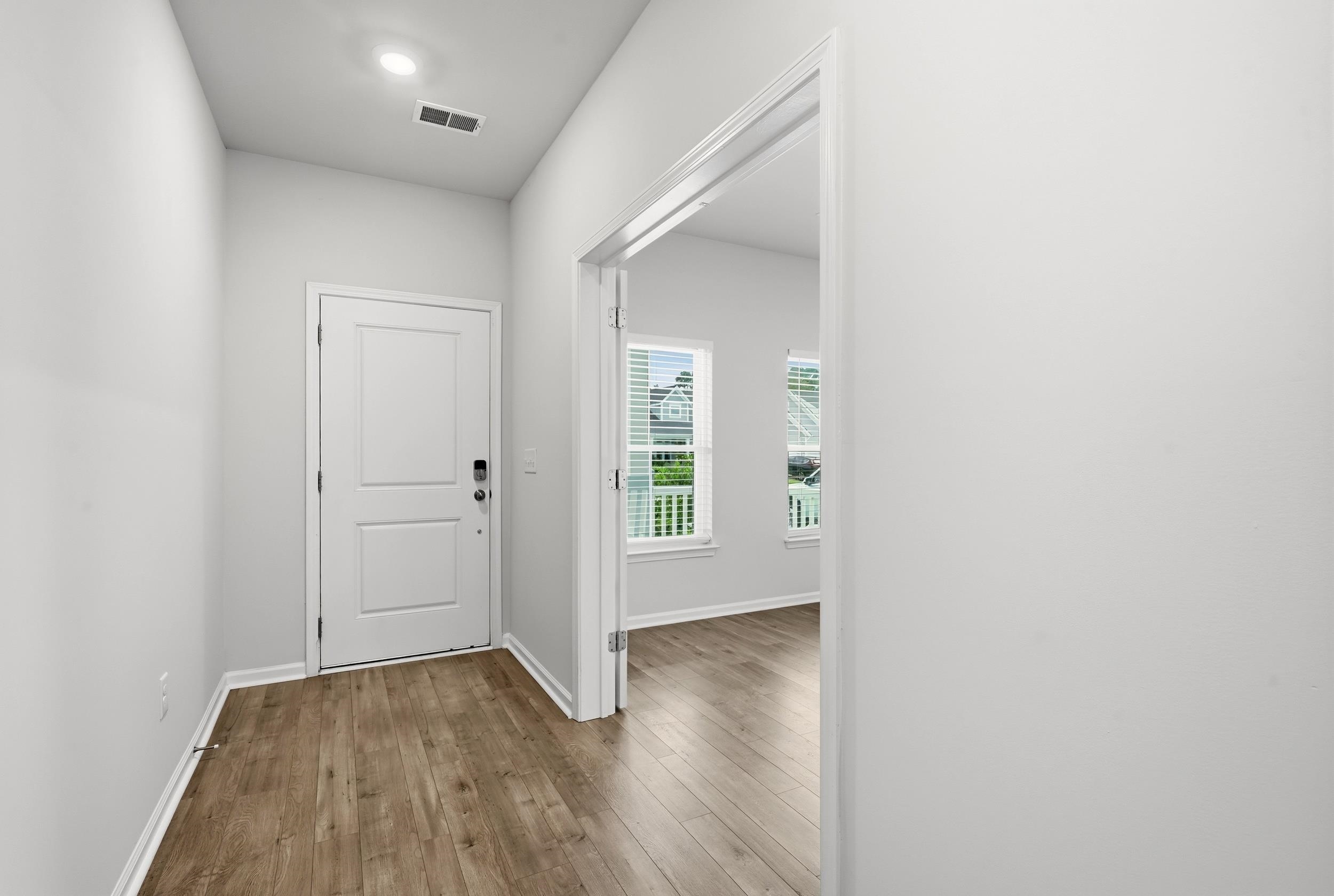 5681 Lacebark Trail Property Photo 4