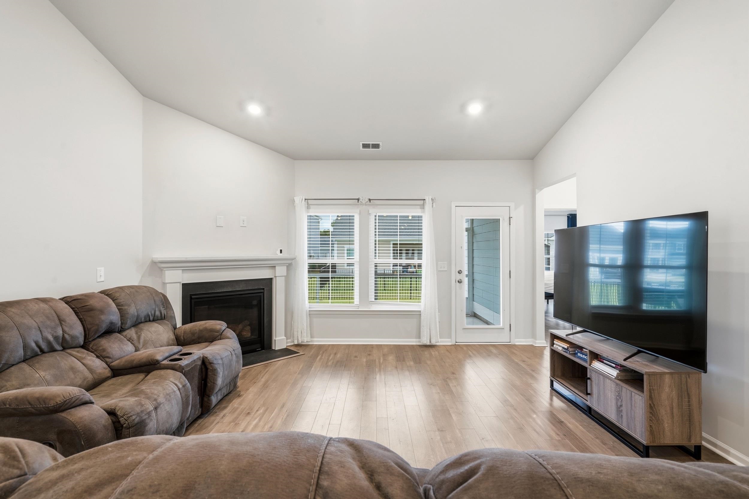 5681 Lacebark Trail Property Photo 5