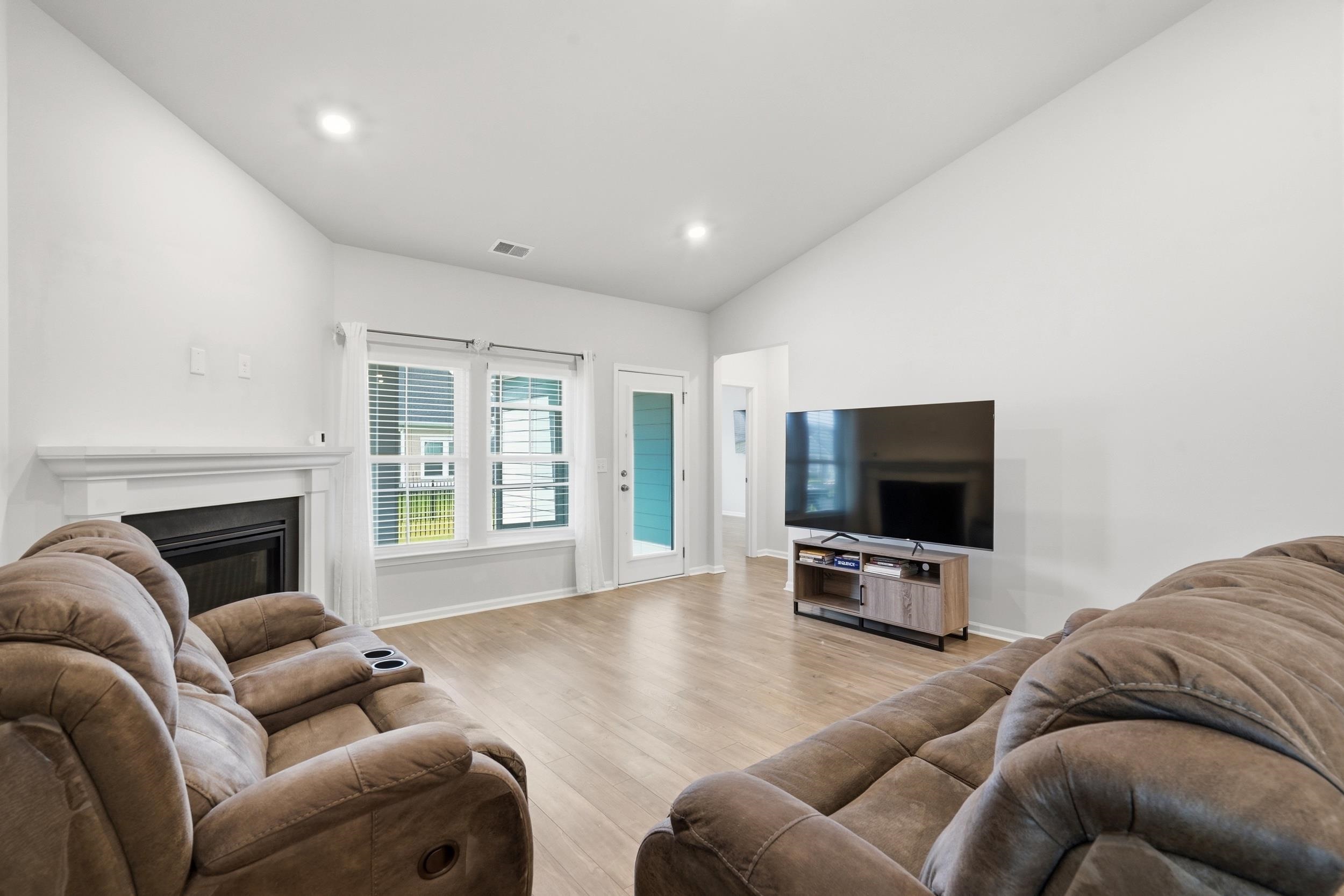 5681 Lacebark Trail Property Photo 6