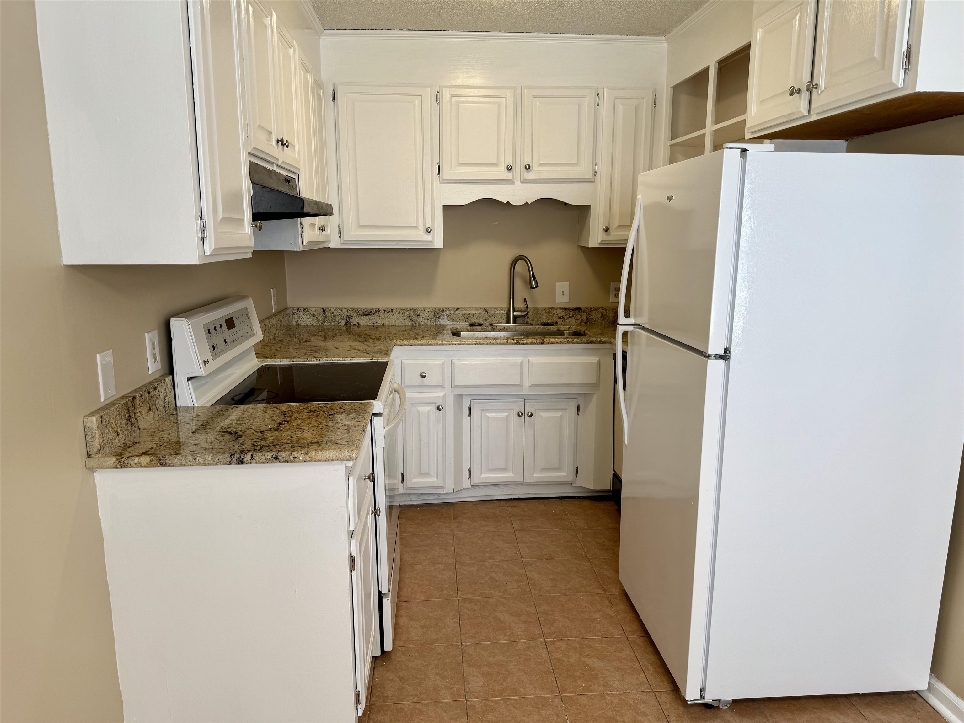 4047 Fairway Dr. Property Photo 5