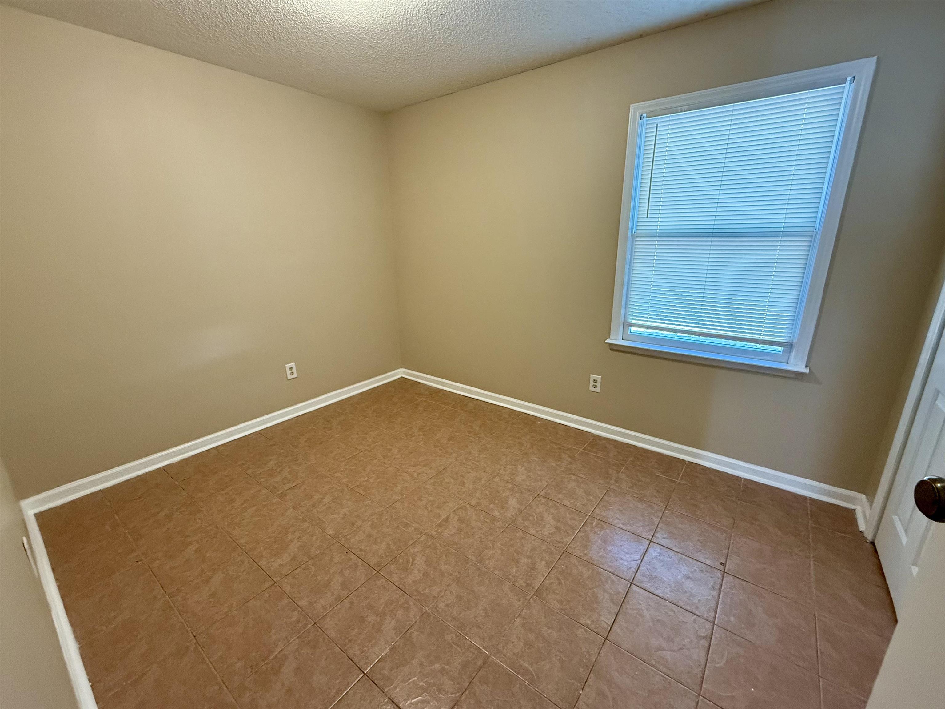 4047 Fairway Dr. Property Photo 6