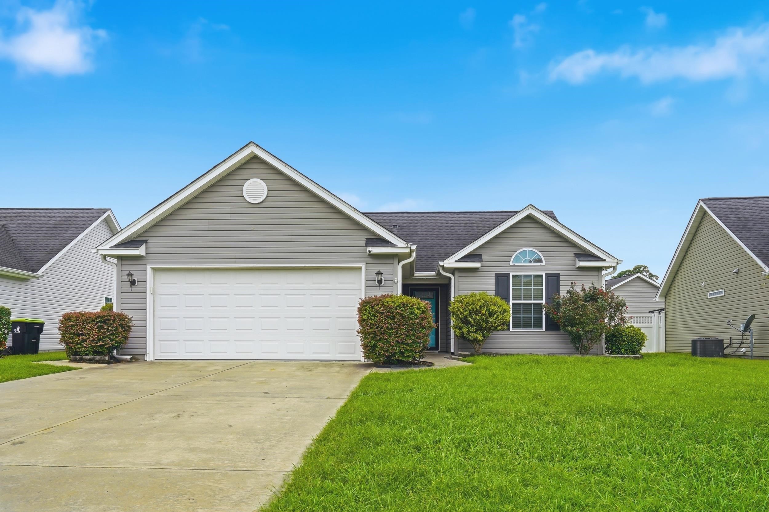 296 Foxpath Loop Property Photo 1