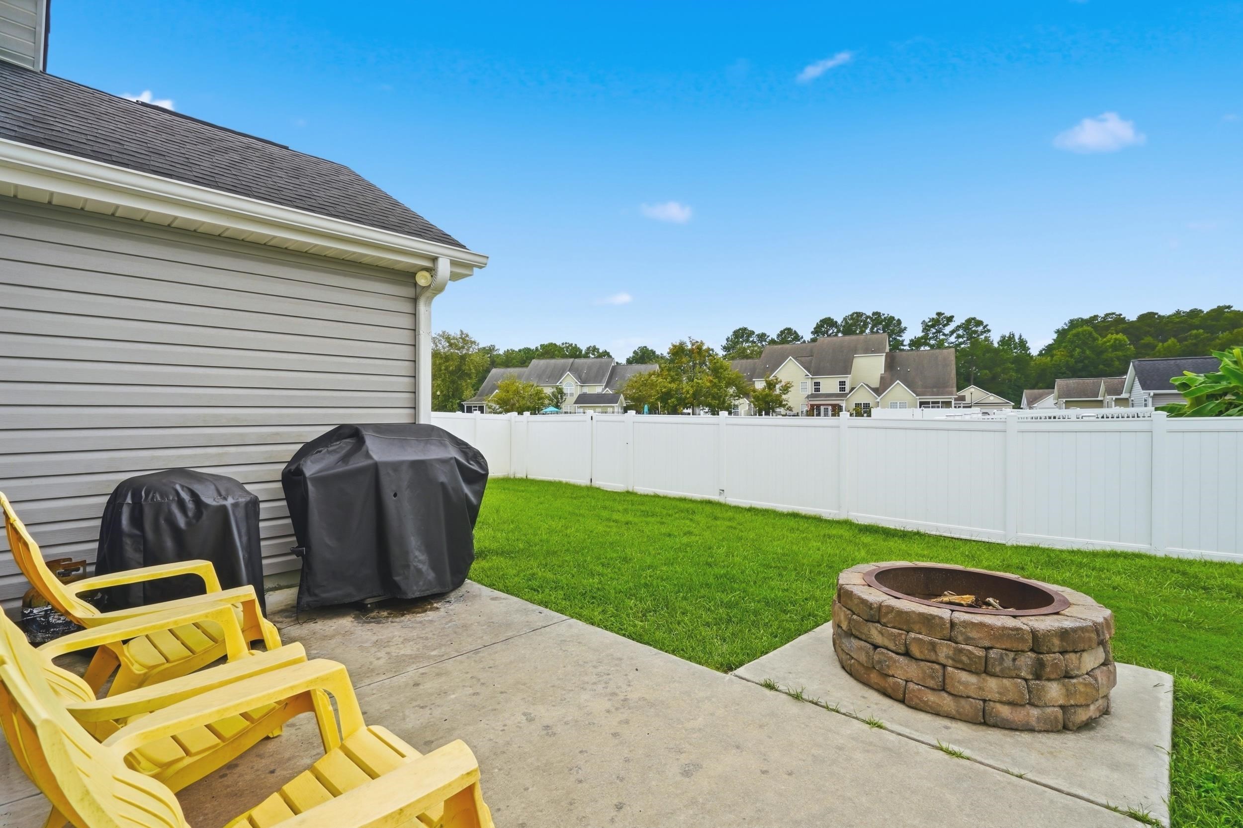296 Foxpath Loop Property Photo 13