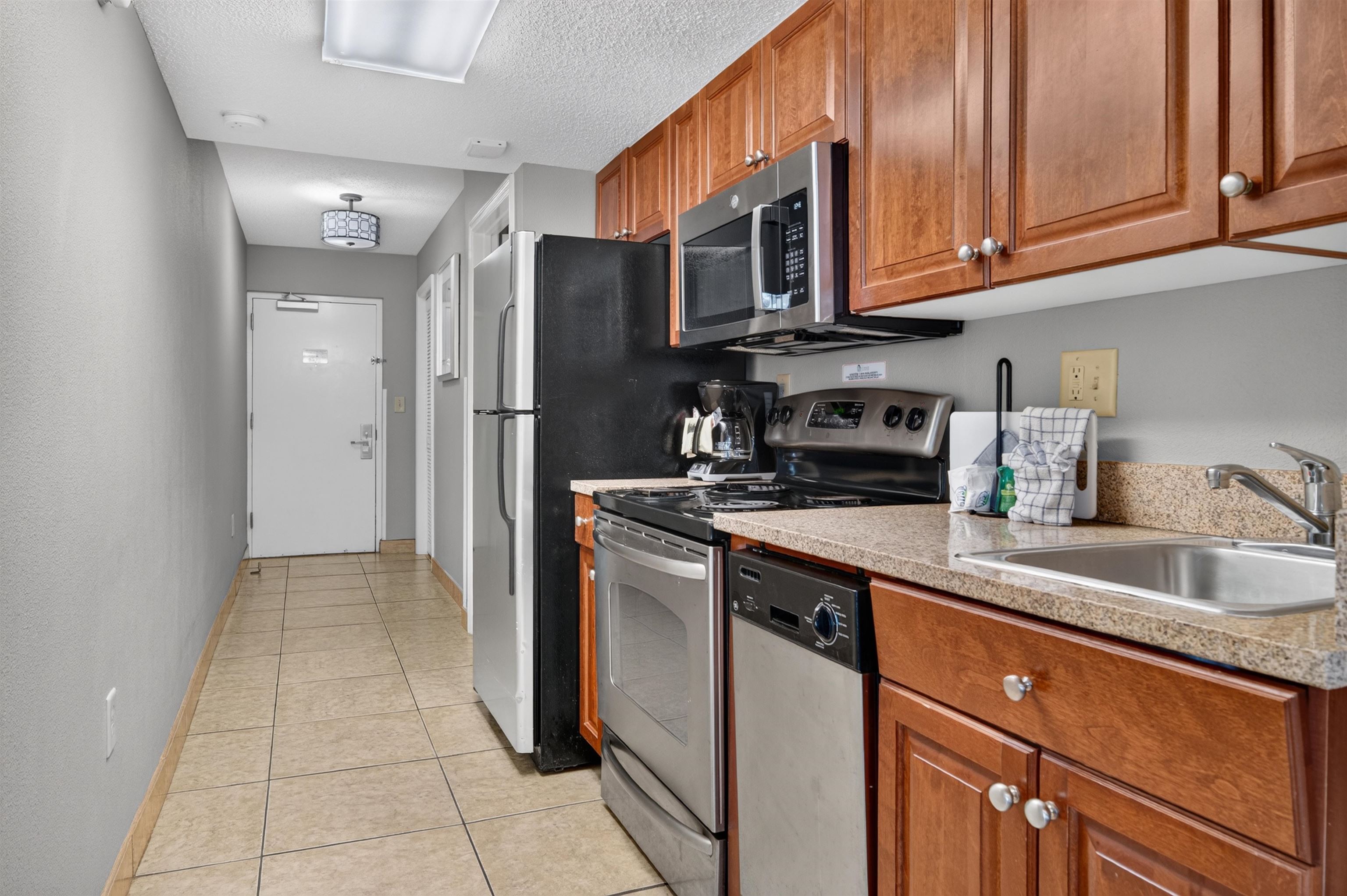 5200 N Ocean Blvd. Property Photo 5