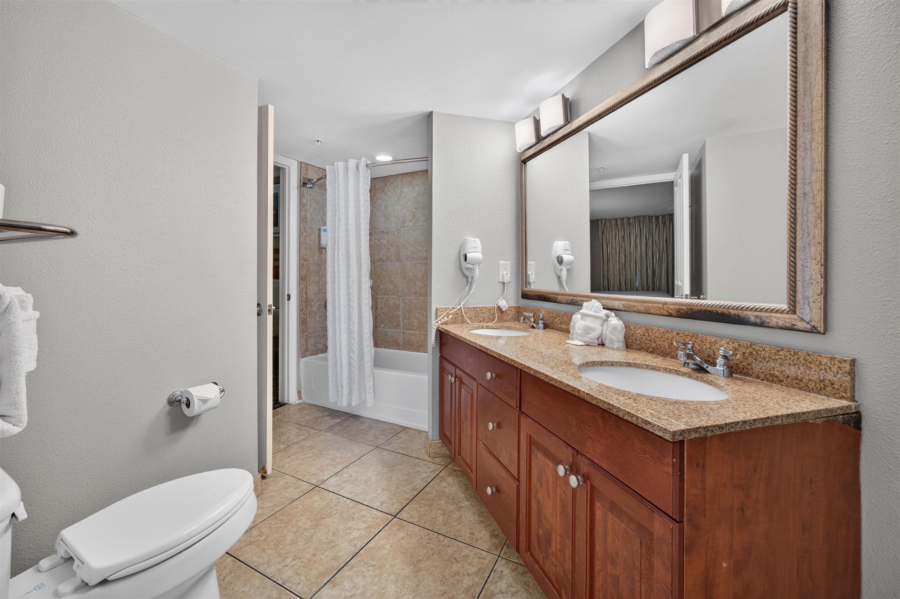5200 N Ocean Blvd. Property Photo 33