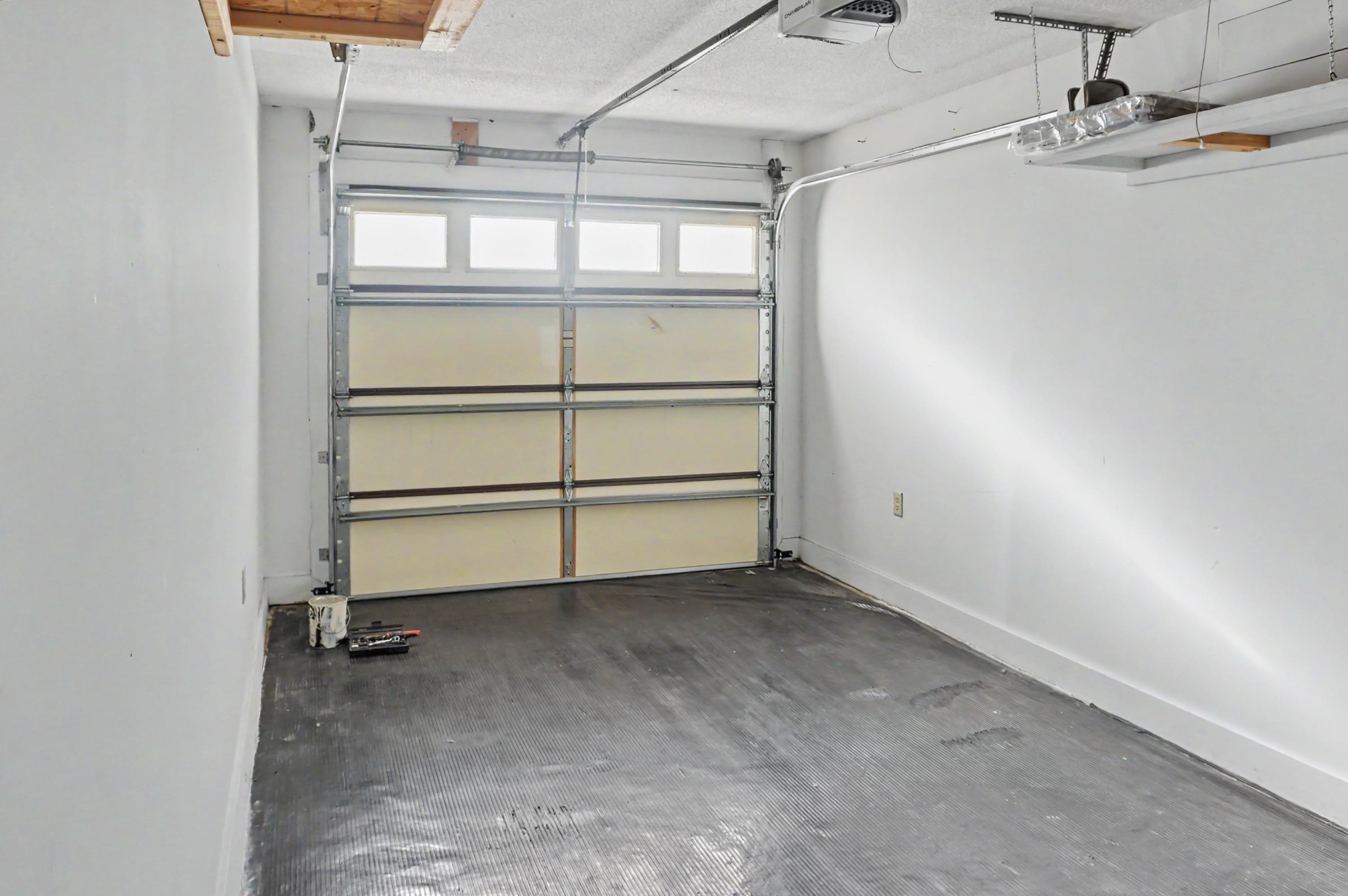 1010 Charles St. Property Photo 20