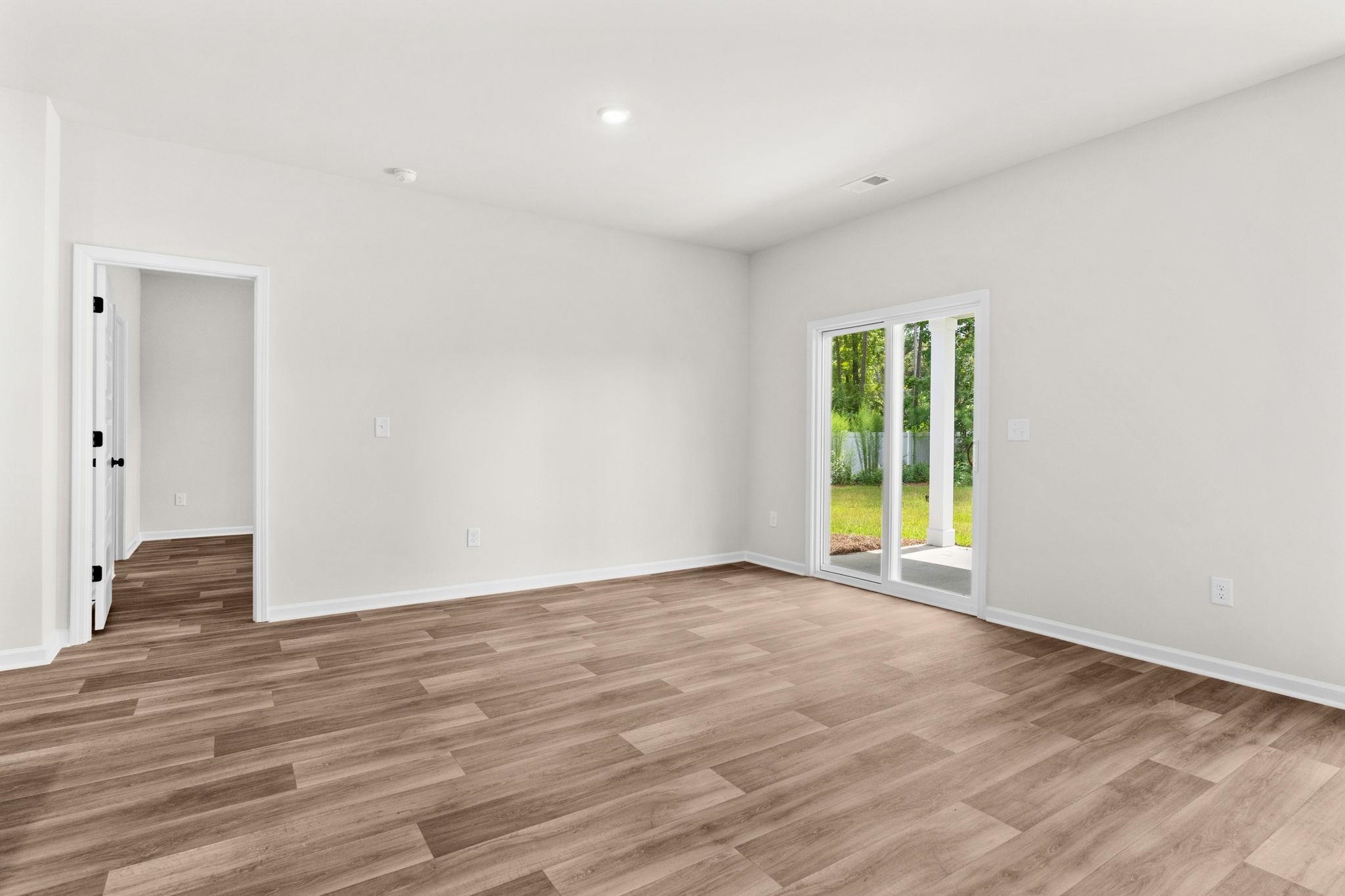 1086 Harbor Dr. Property Photo 9