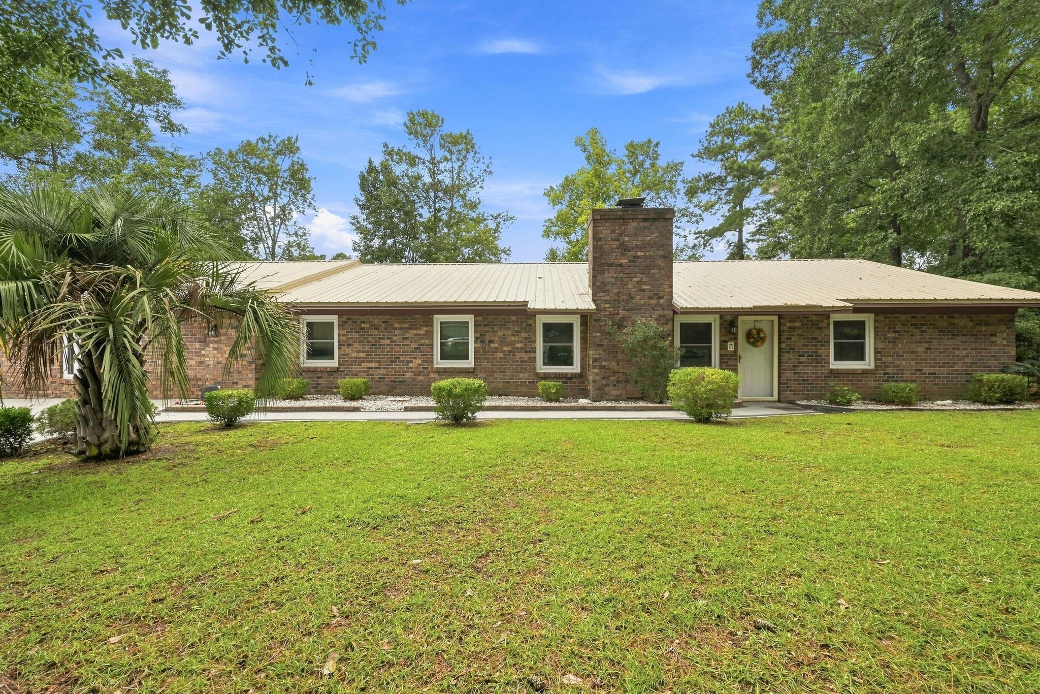 1064 Page Dr. Property Photo 2