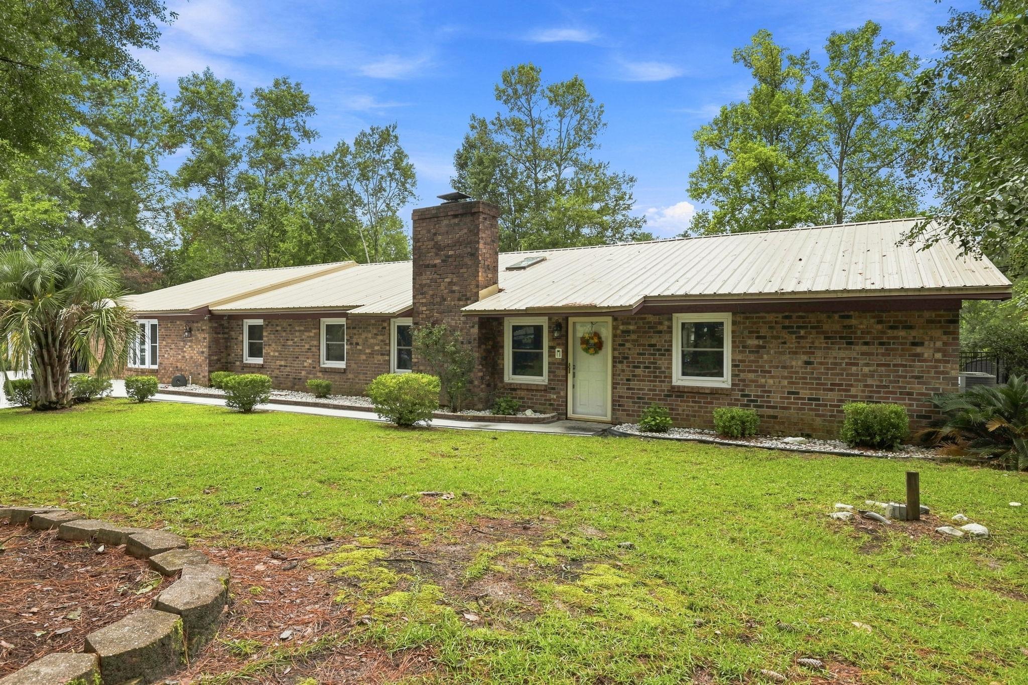 1064 Page Dr. Property Photo 4