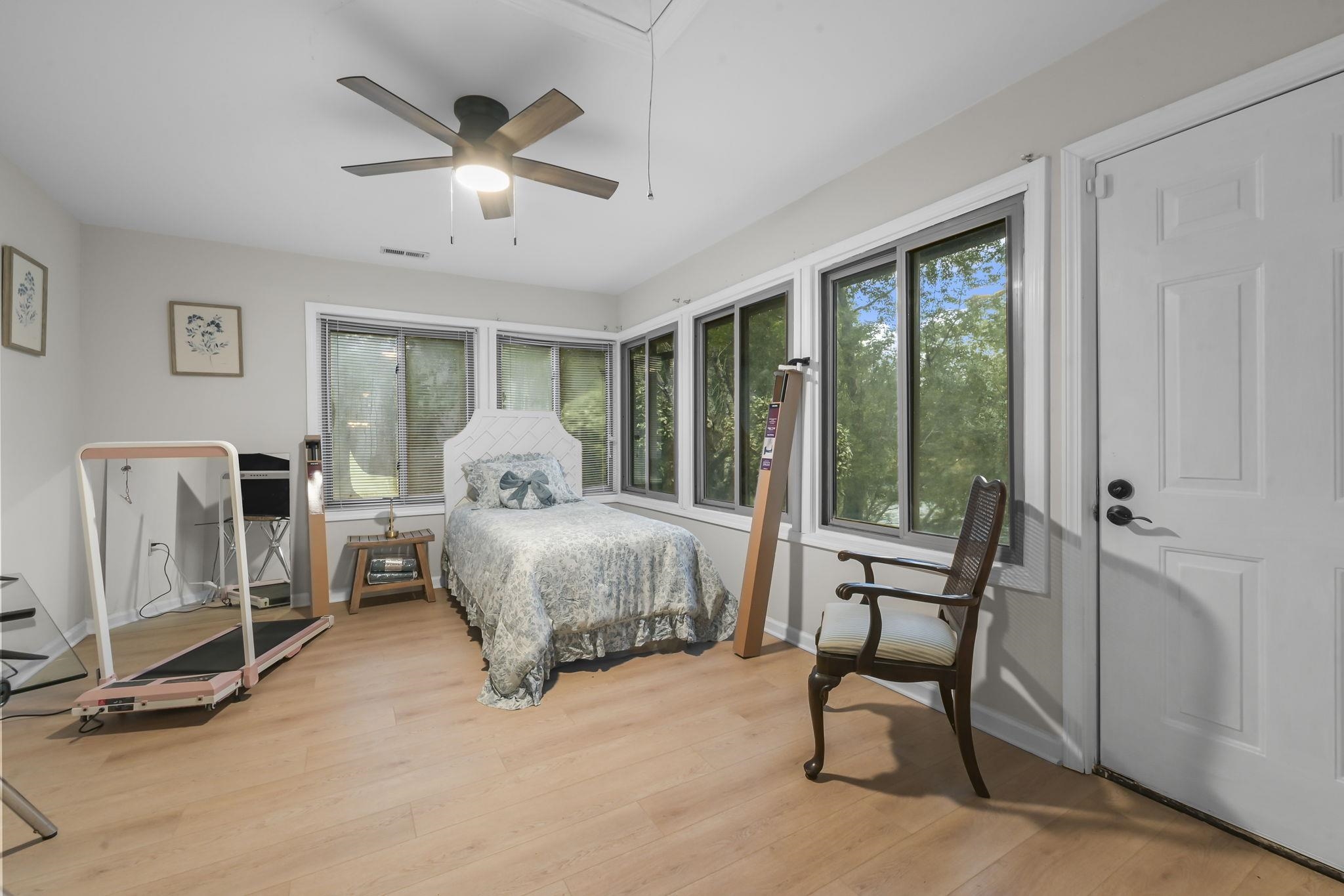 1064 Page Dr. Property Photo 21