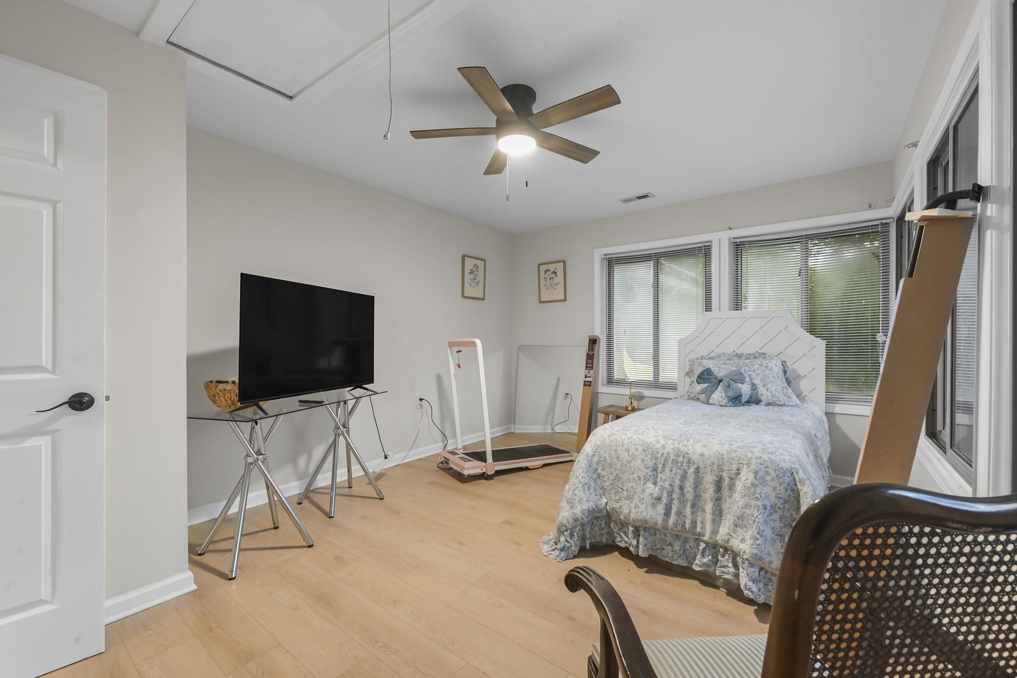 1064 Page Dr. Property Photo 22