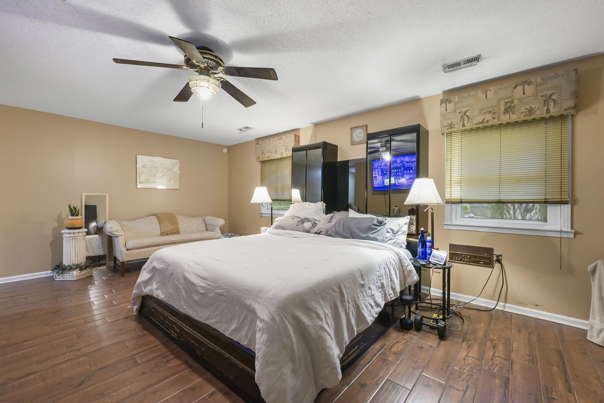 1064 Page Dr. Property Photo 30