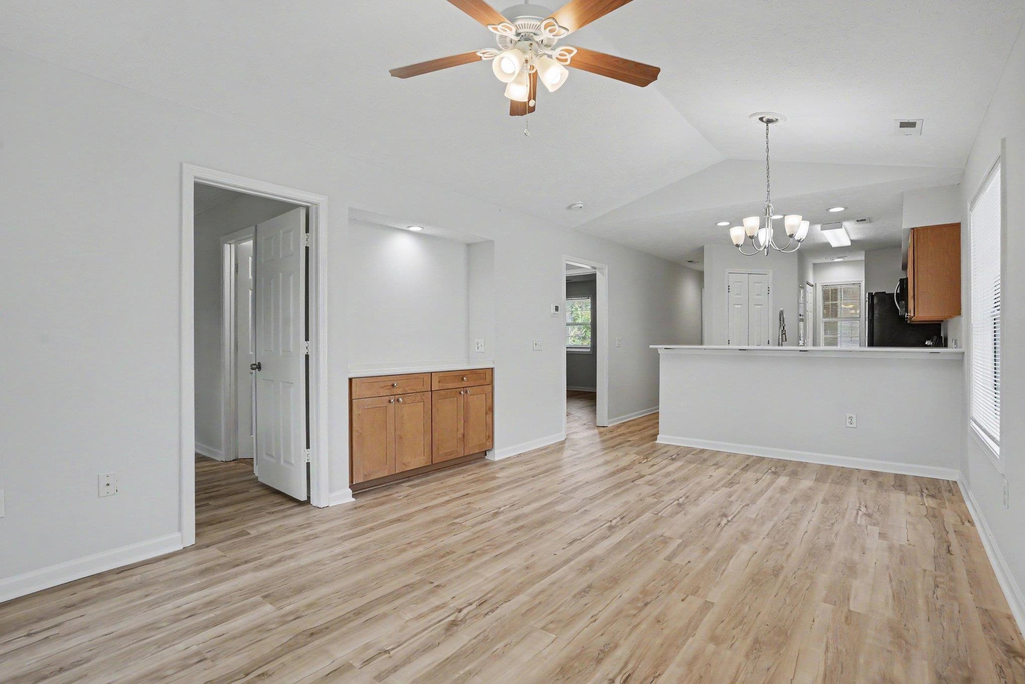 529 White River Dr. Property Photo 5