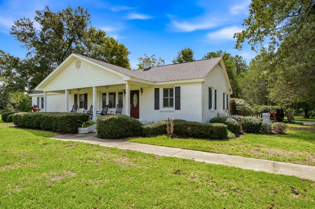 1582 Horry Rd. Property Photo 2