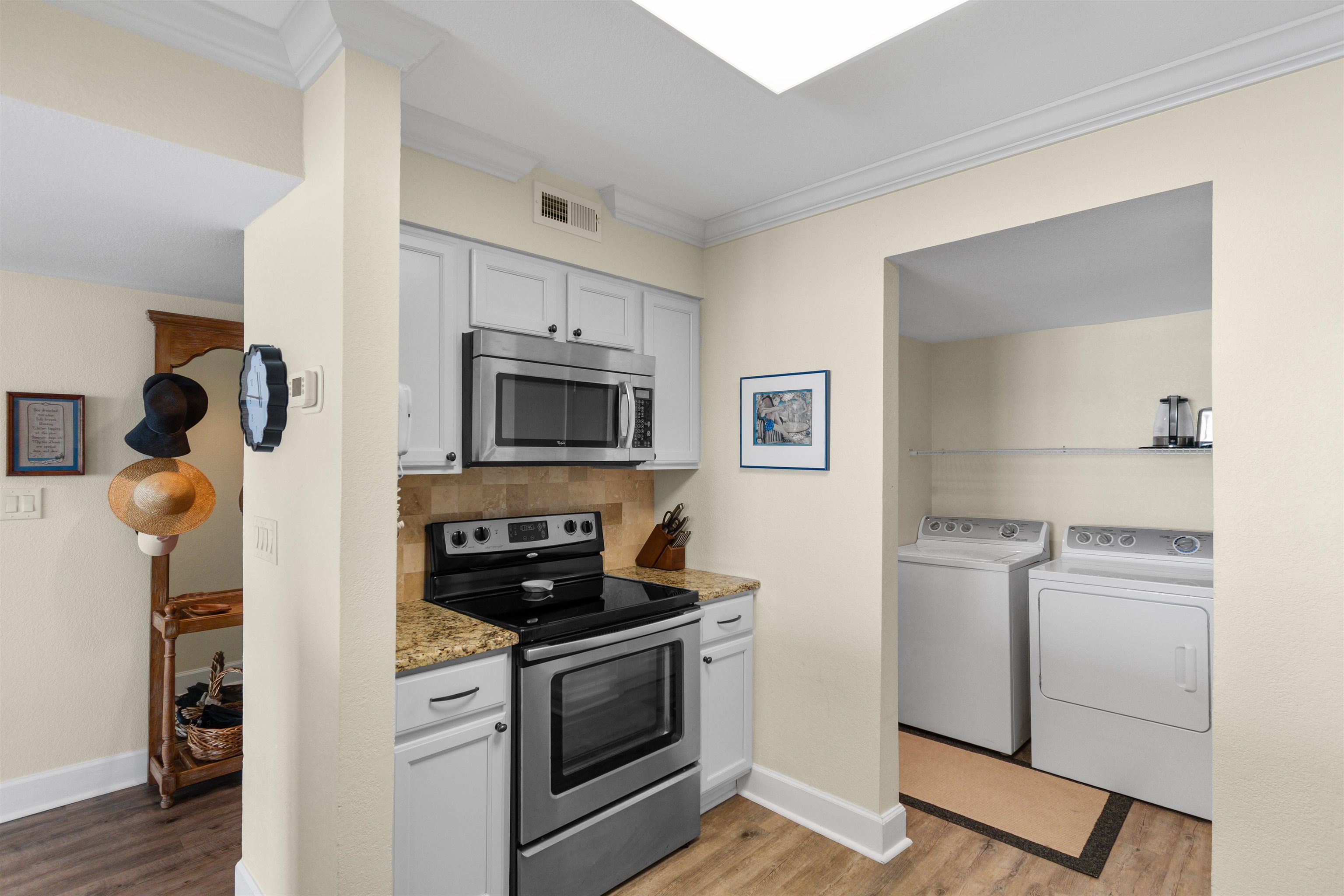 2511 S Ocean Blvd. Property Photo 8