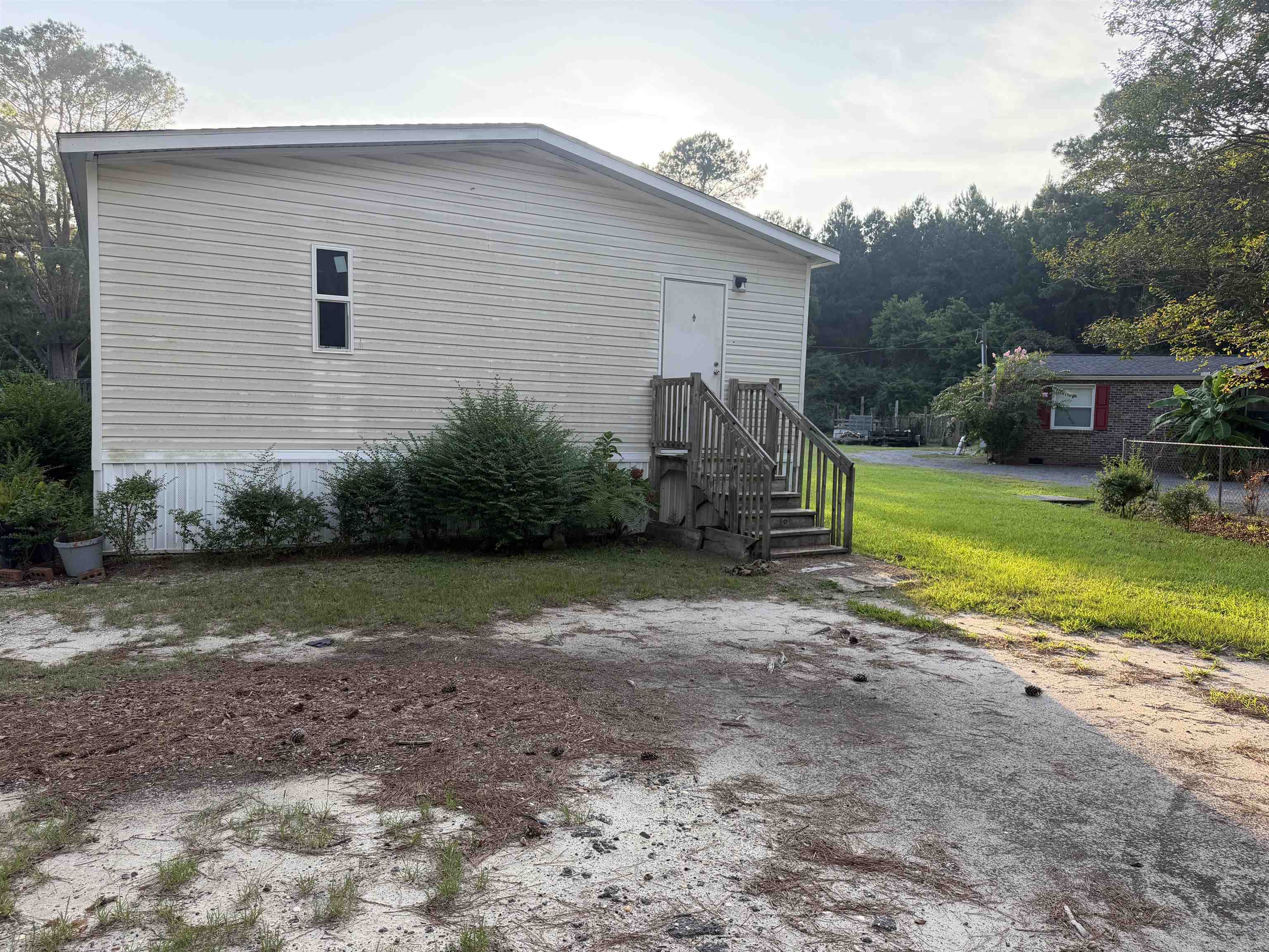 835 Oatland Rd. Property Photo 3