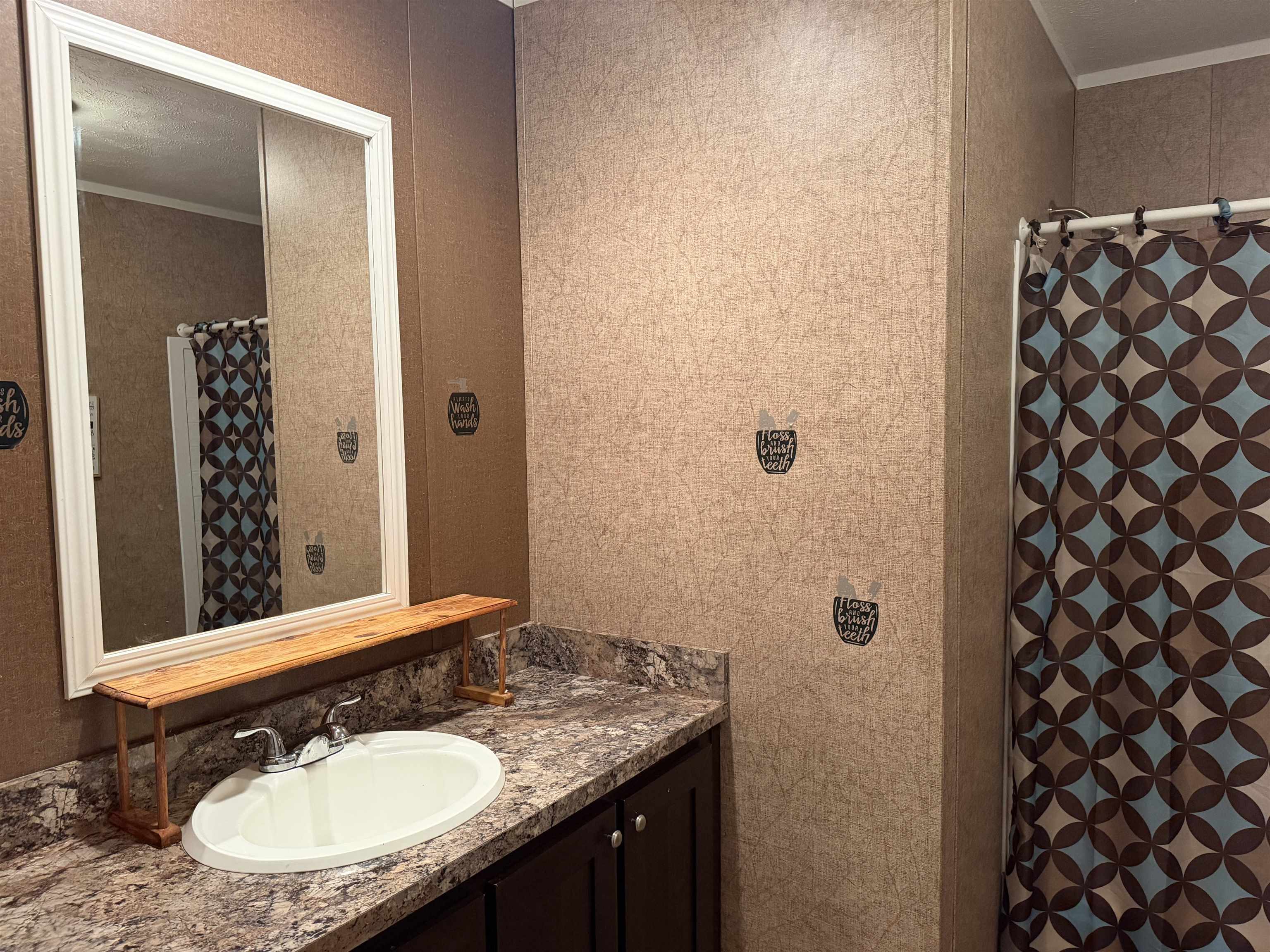 835 Oatland Rd. Property Photo 14