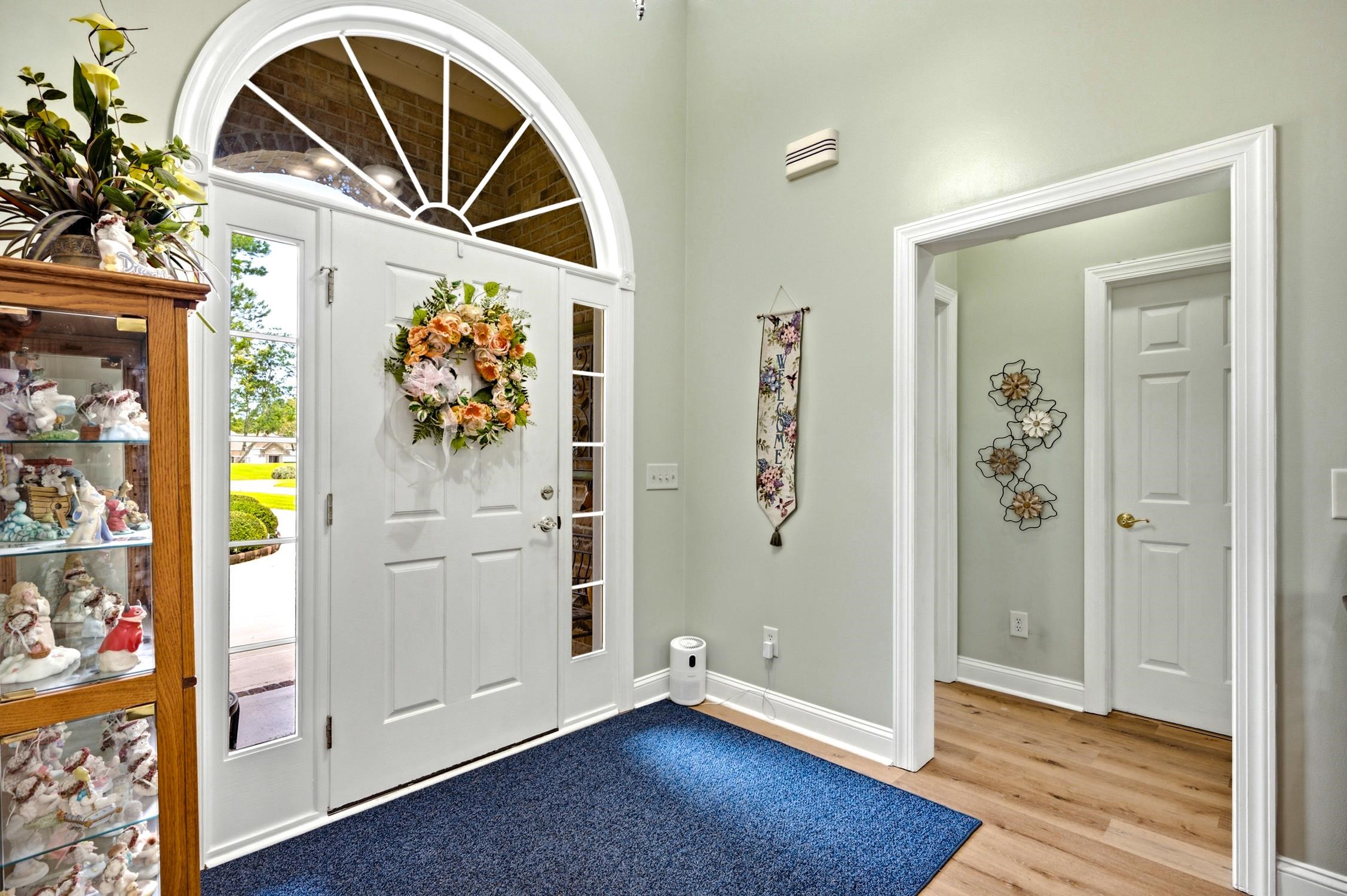 4390 Saint Annes Ct. Property Photo 2