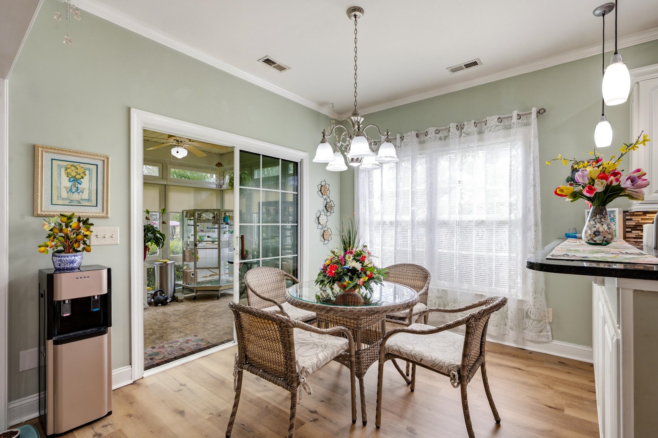 4390 Saint Annes Ct. Property Photo 8