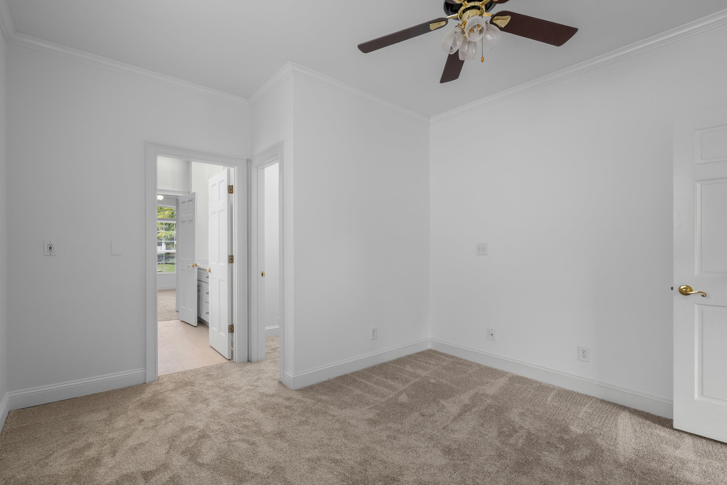 4907 Woodview Ln. Property Photo 49