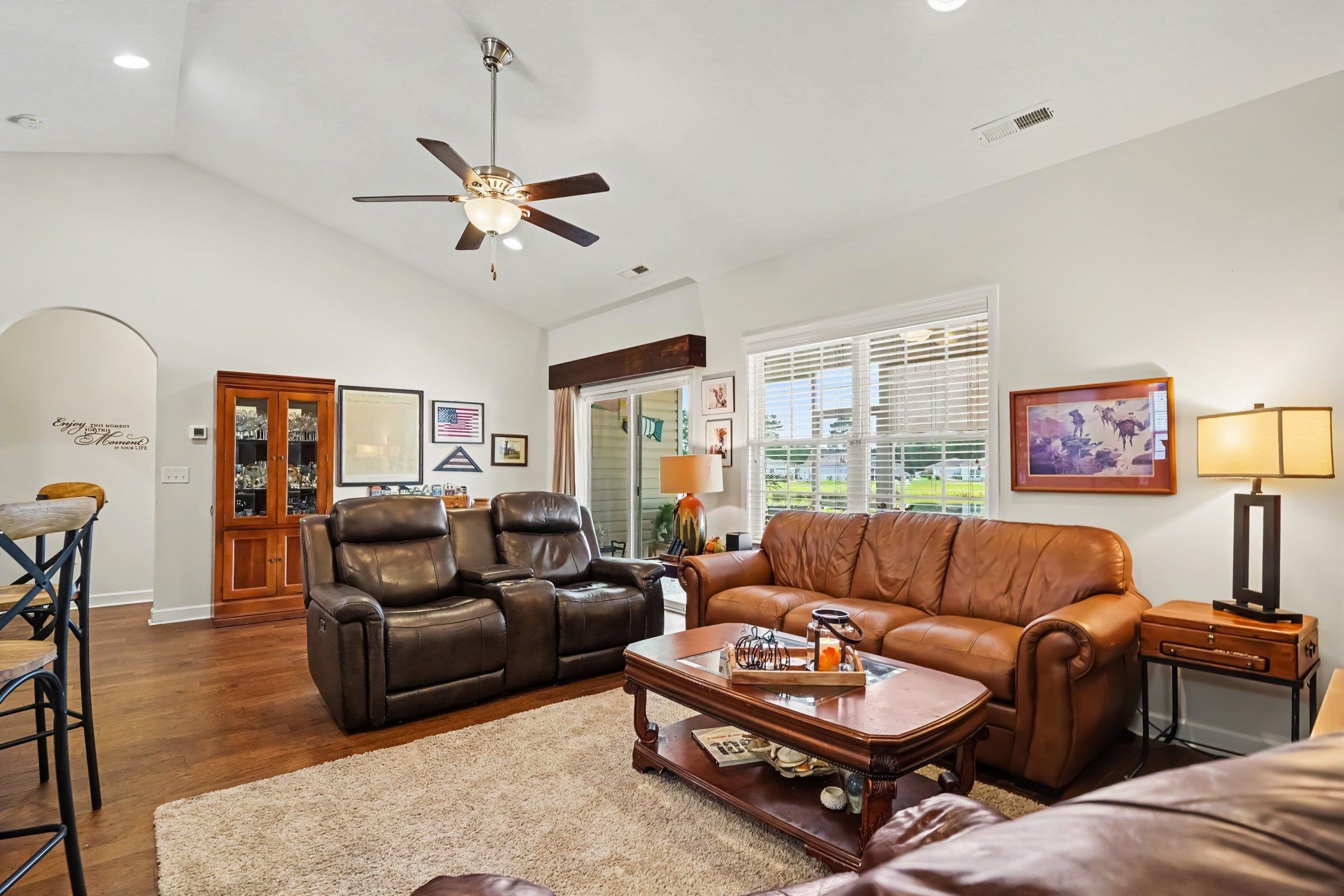 426 Carrick Loop Property Photo 6