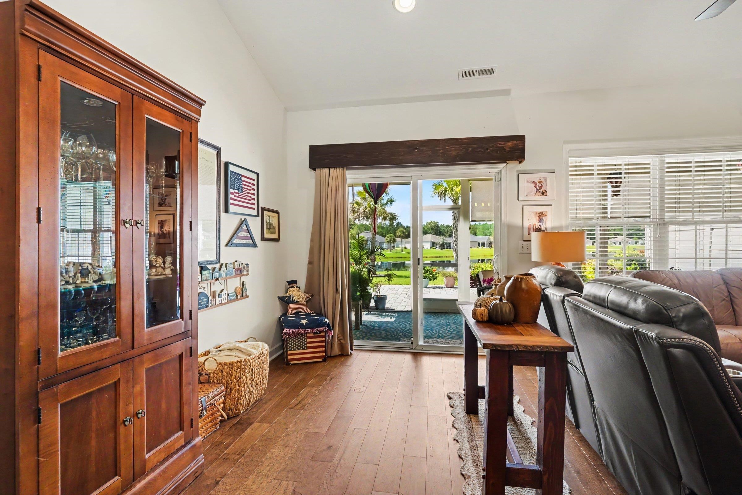 426 Carrick Loop Property Photo 7