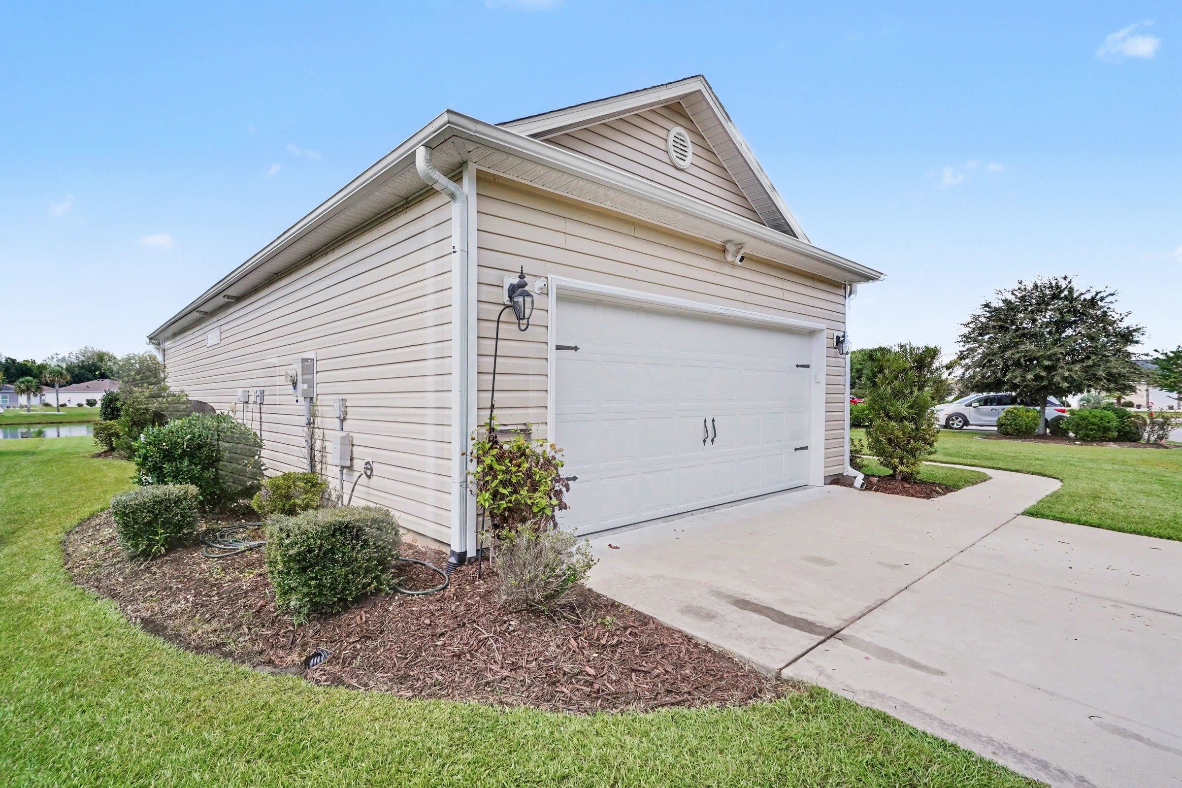 426 Carrick Loop Property Photo 39