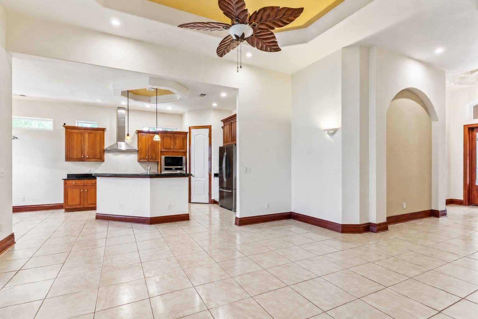 676 Esperia Ln. Property Photo 32