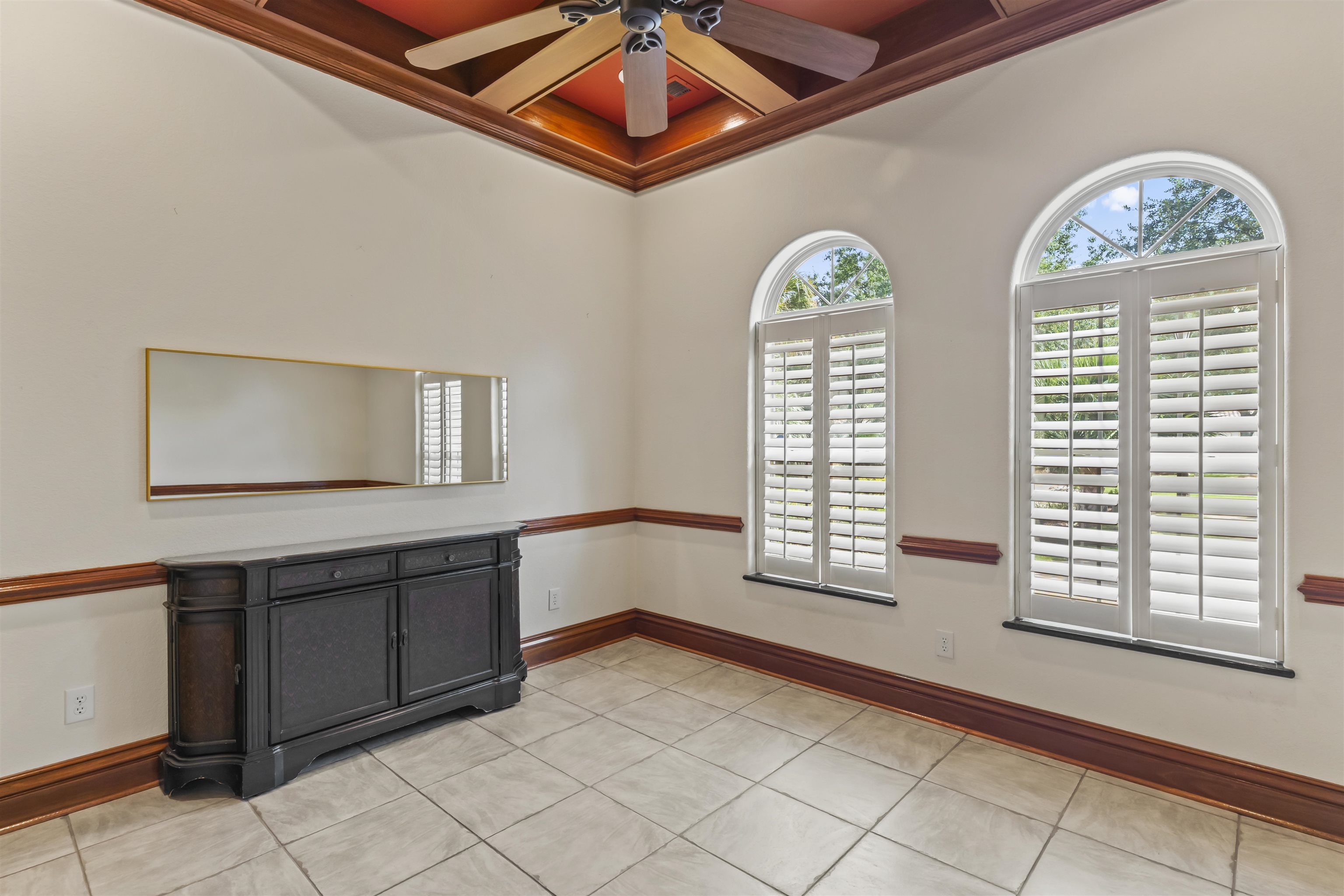 676 Esperia Ln. Property Photo 35
