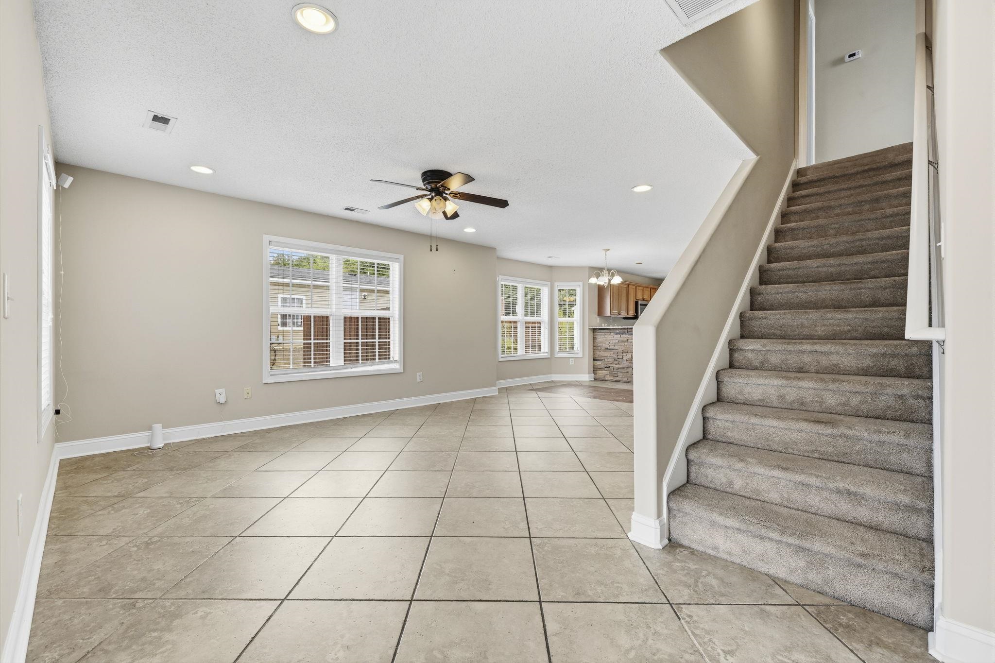 419 Overcrest St. Property Photo 5
