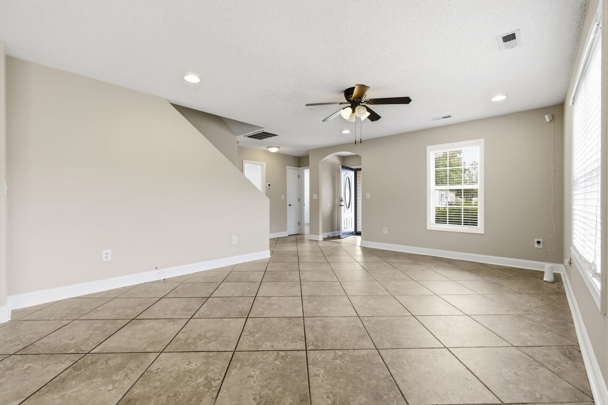 419 Overcrest St. Property Photo 7