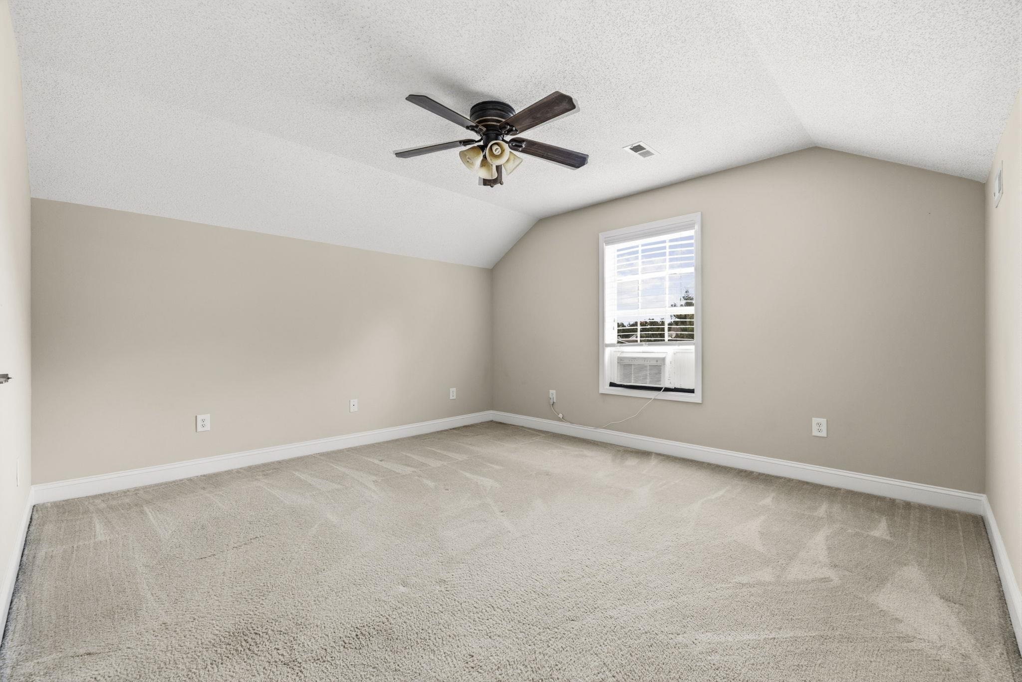419 Overcrest St. Property Photo 25