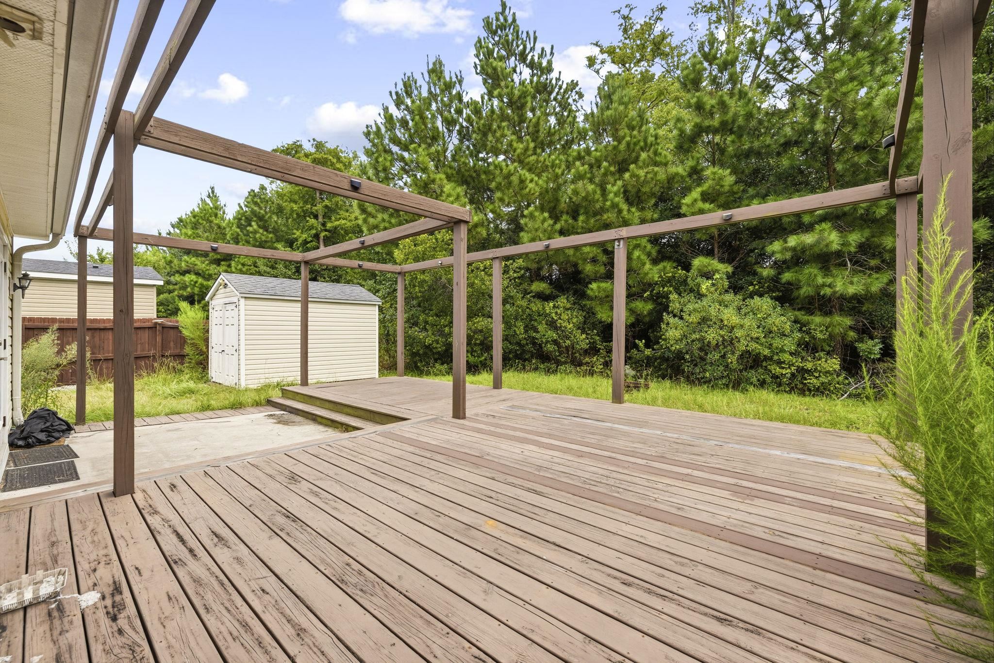 419 Overcrest St. Property Photo 30