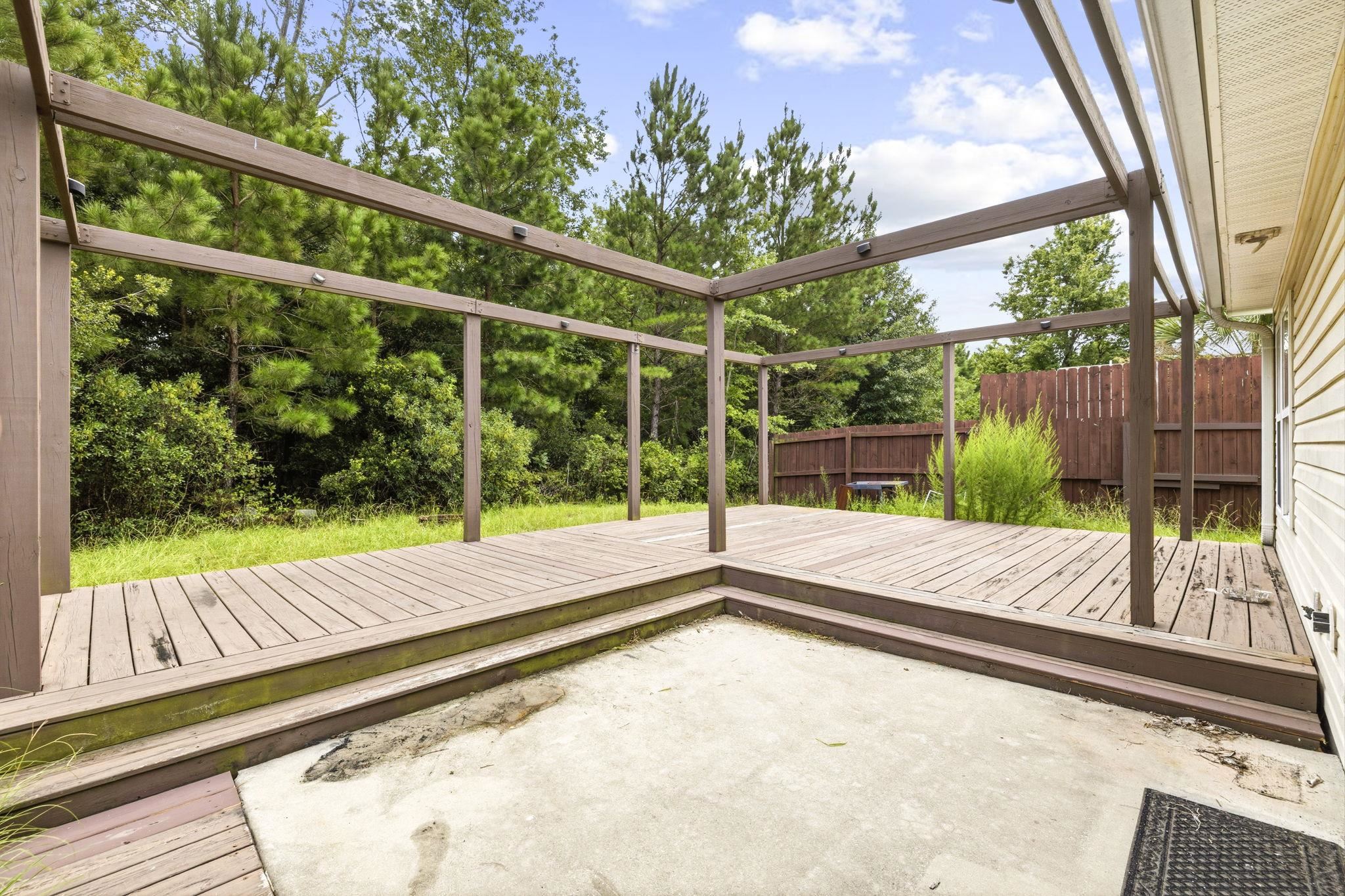419 Overcrest St. Property Photo 33