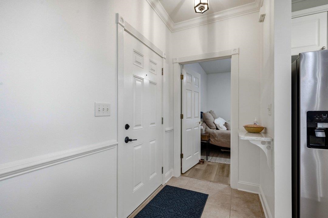4875 Luster Leaf Circle Property Photo 7