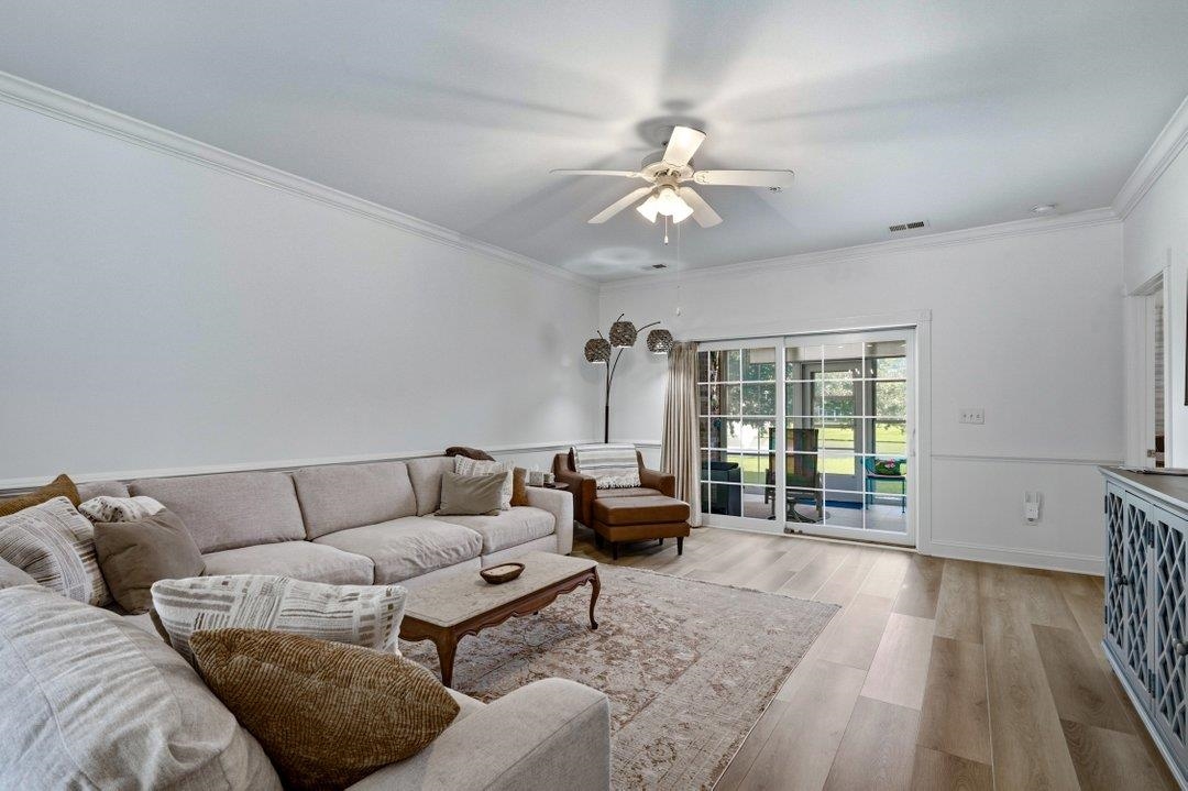4875 Luster Leaf Circle Property Photo 10